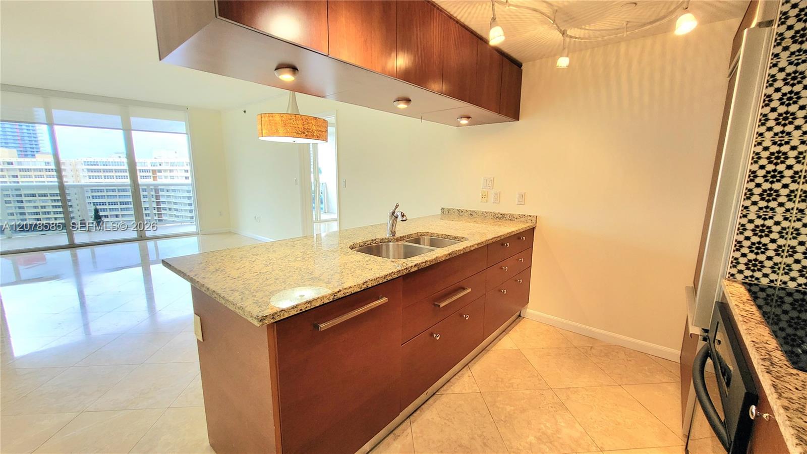 1850 S Ocean Dr # 909 — Photo 3