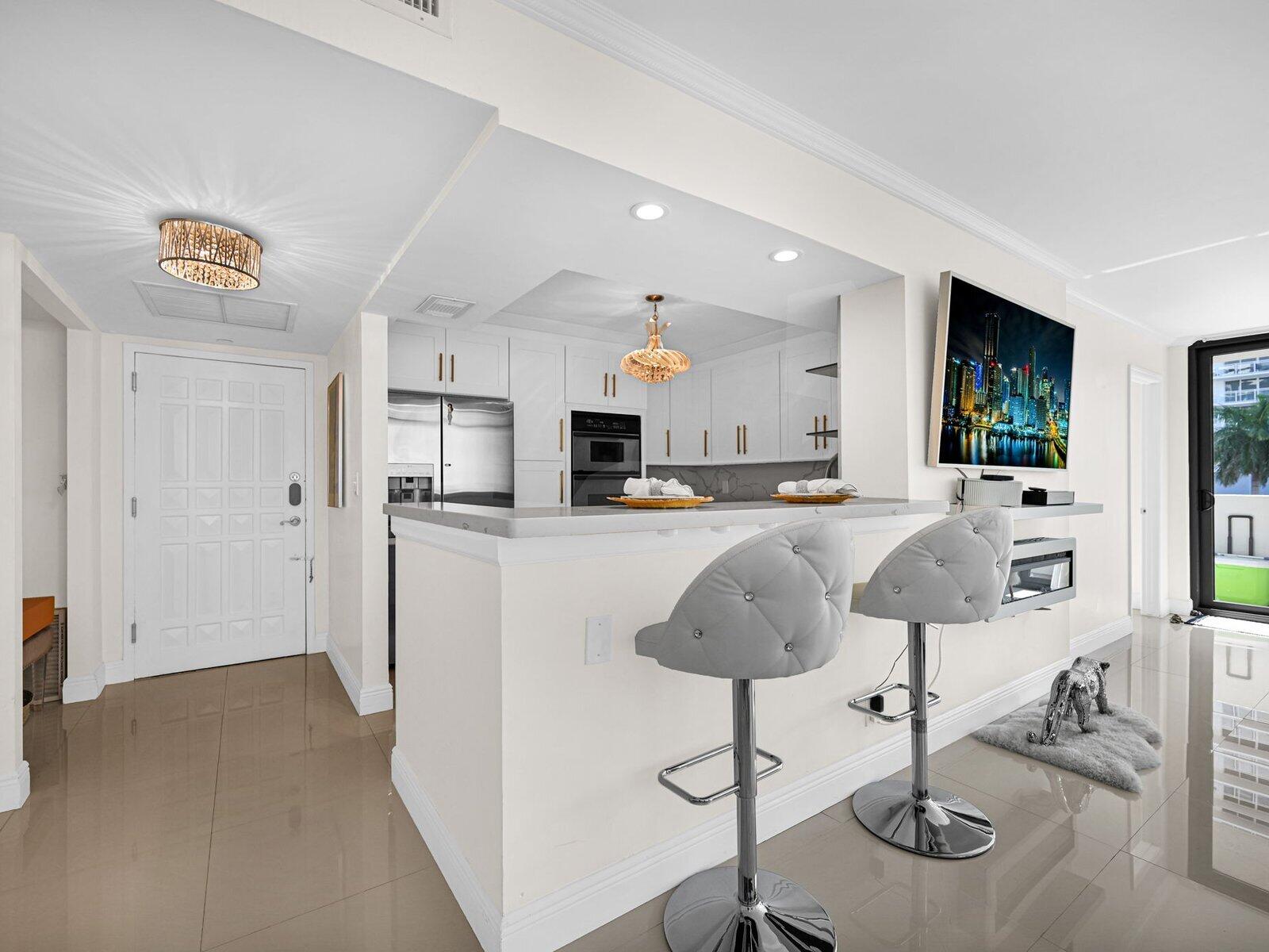 2049 S OCEAN Drive # 209 — Photo 2