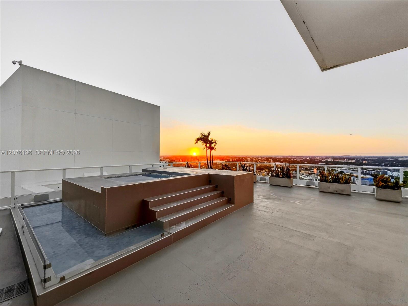 2020 N Bayshore Dr # 4104 — Photo 3
