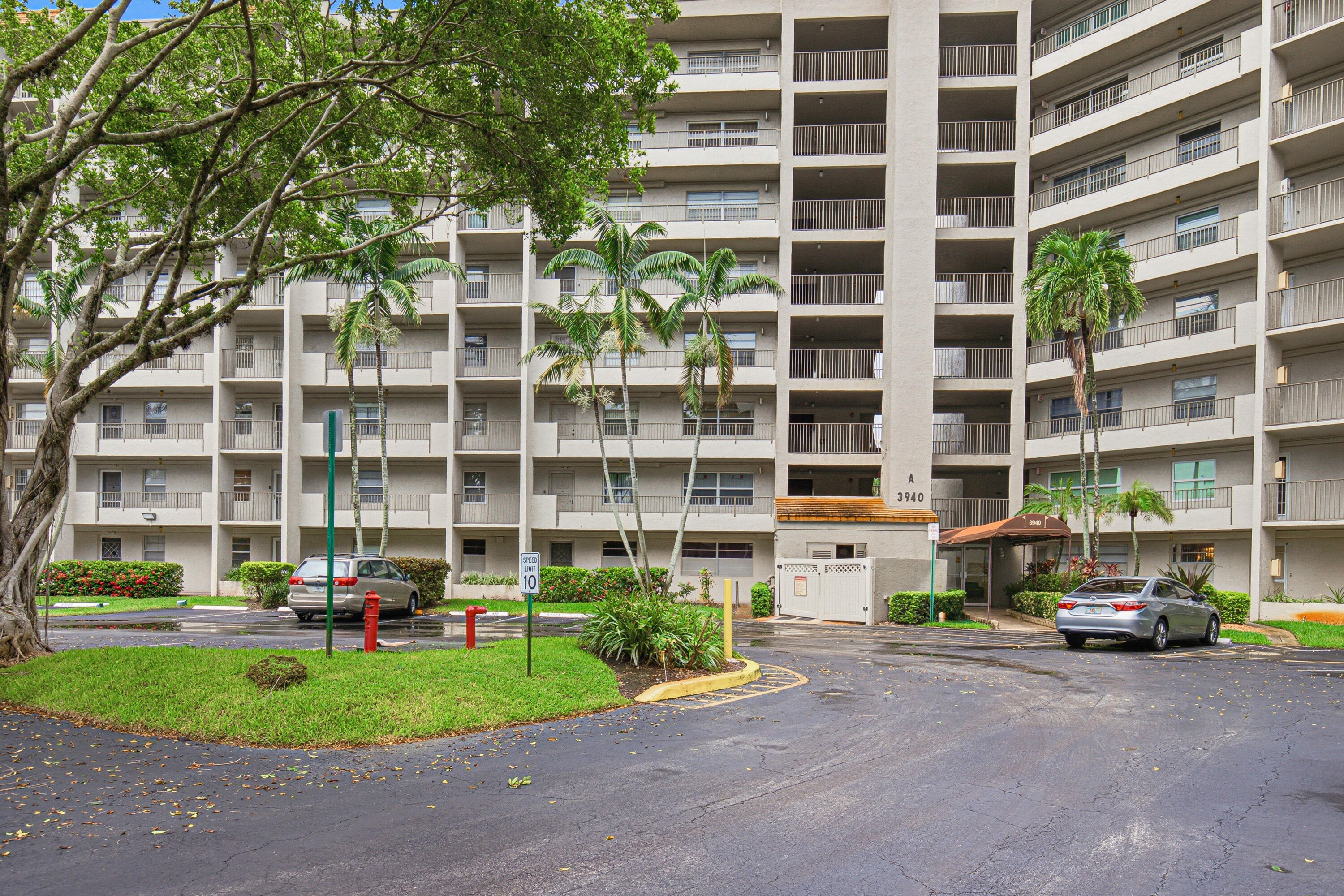 3940 Inverrary Boulevard # a, Lauderhill FL 33319