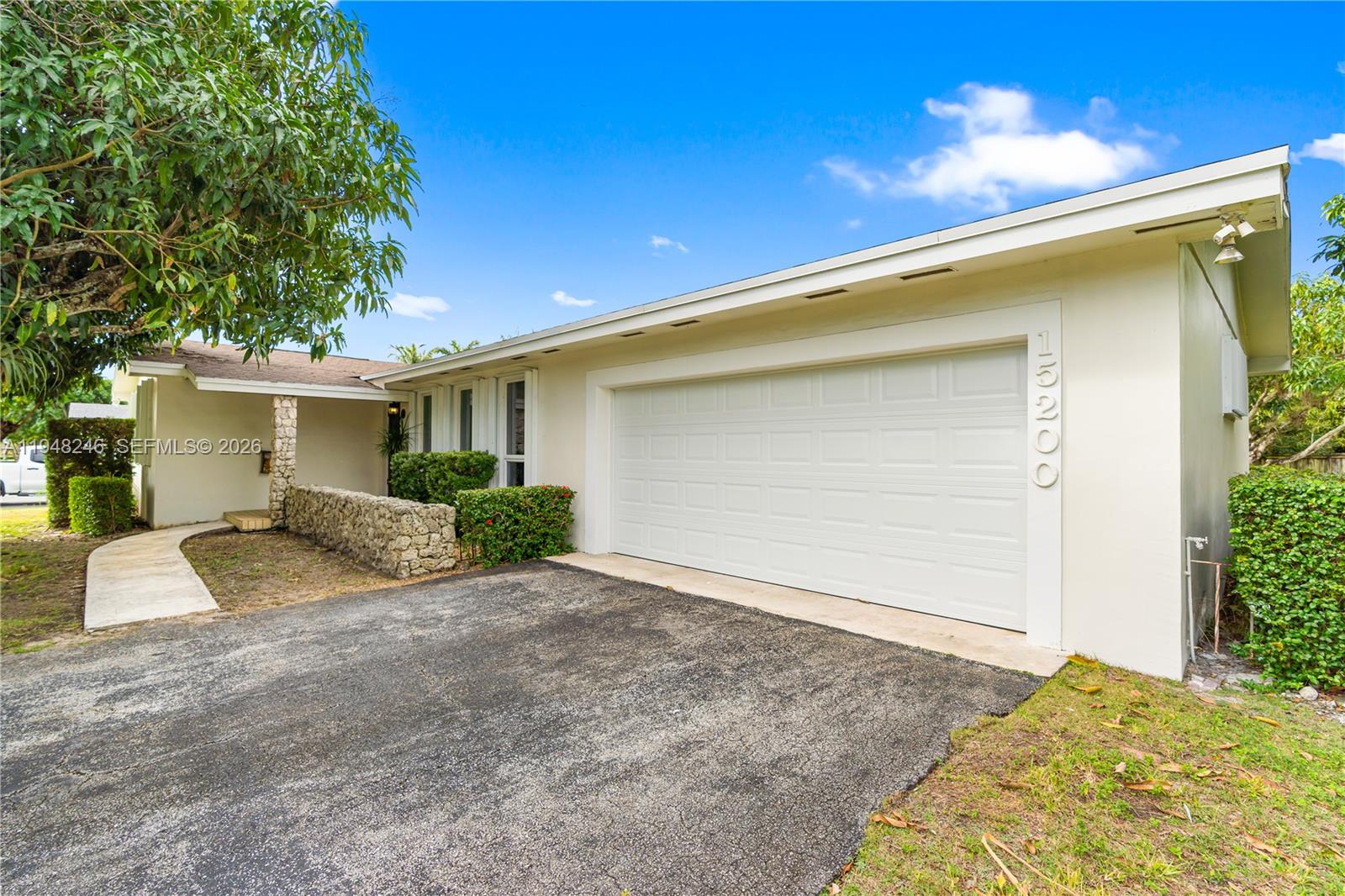 15200 SW 84th Ave, Palmetto Bay FL 33157