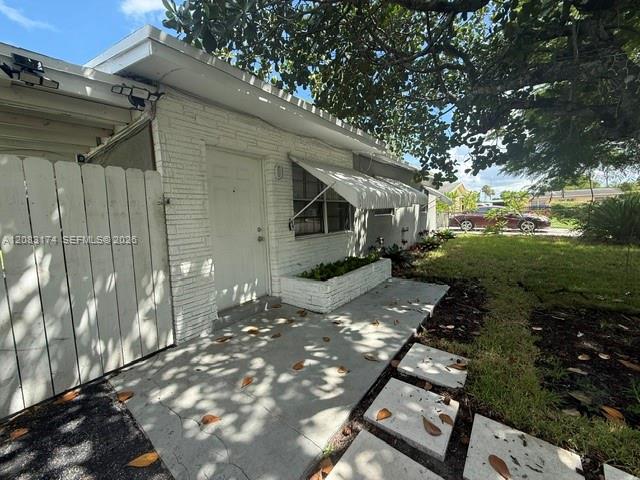 1050 NW 23RD # 1041 — Photo 2