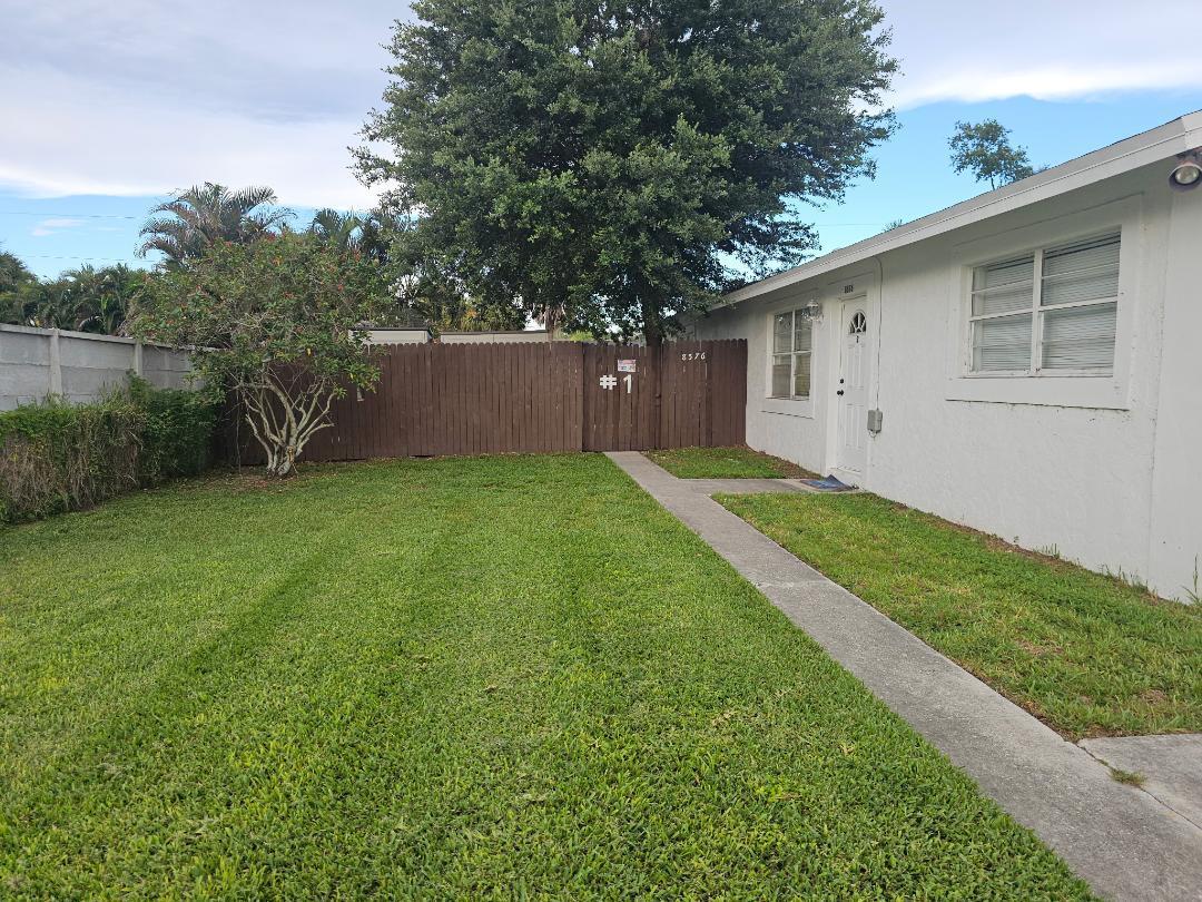 8576 Sunset Drive # 1, Palm Beach Gardens FL 33410