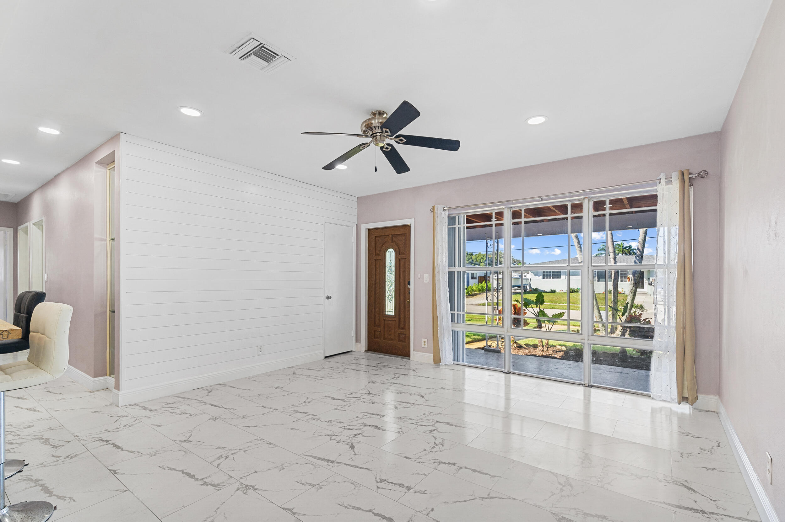 1820 SW 22nd Avenue — Photo 4