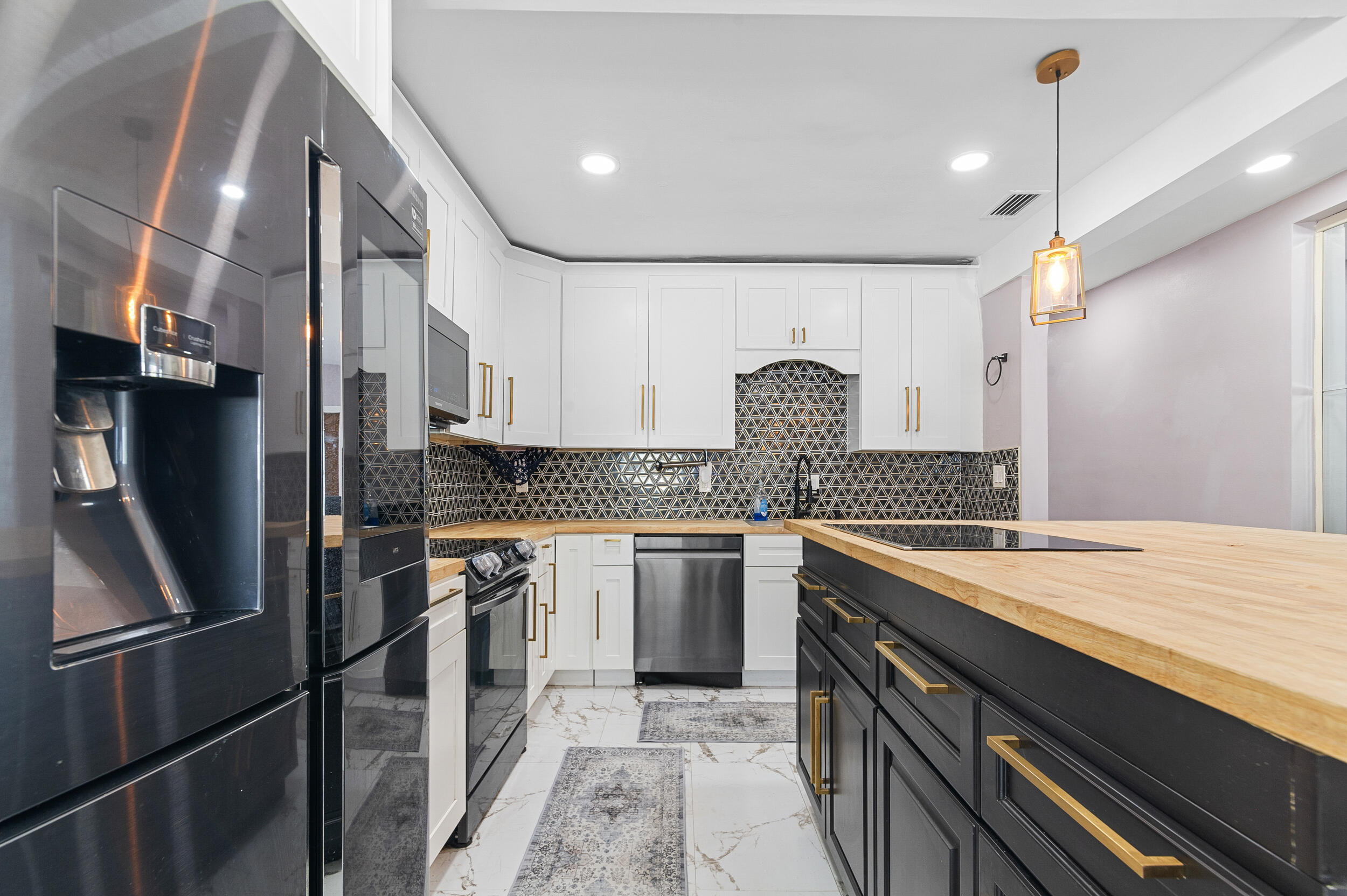 1820 SW 22nd Avenue — Photo 5