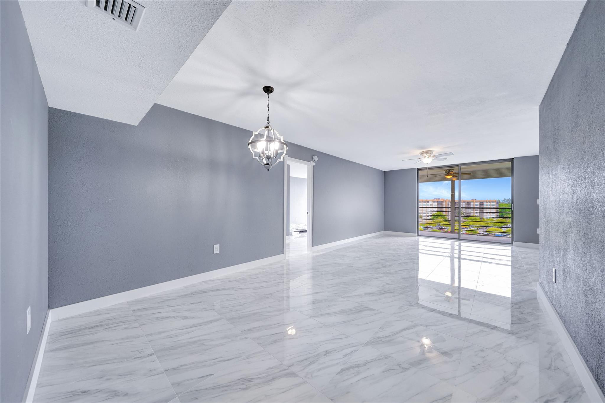 1100 Saint Charles Place # 708, Pembroke Pines FL 33026