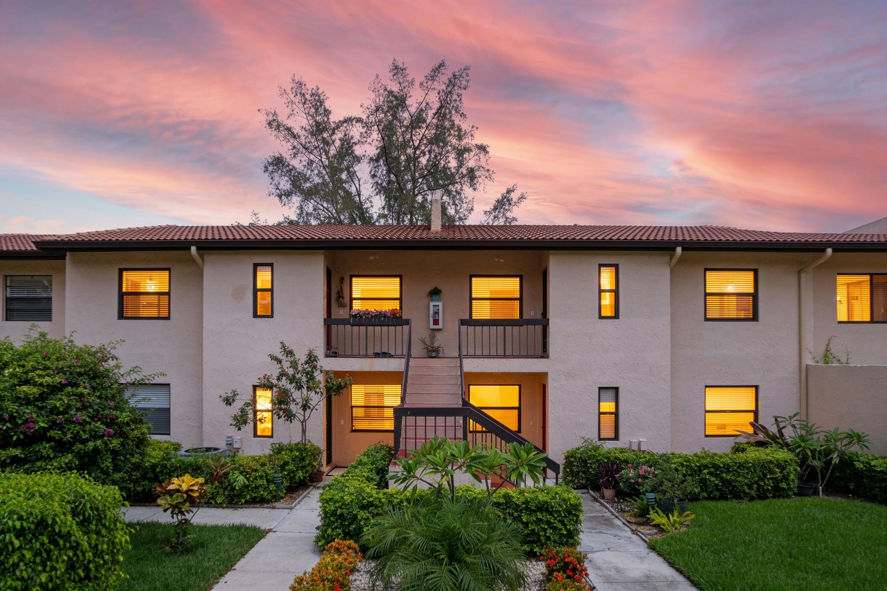 9286 VISTA DEL LAGO # F, Boca Raton FL 33428