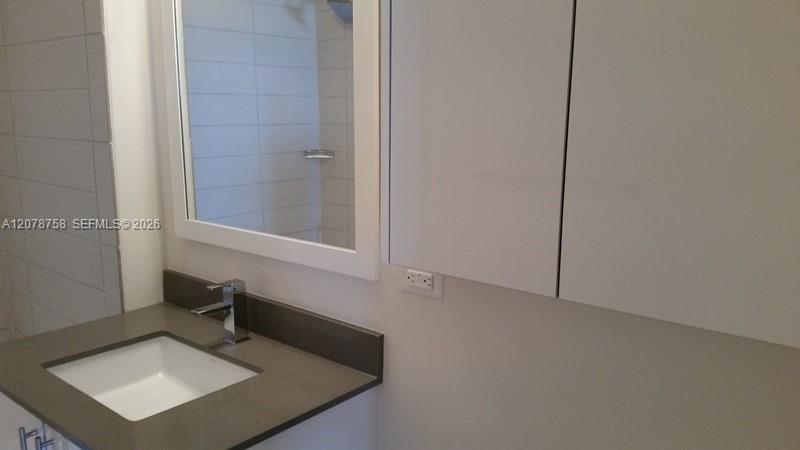 999 SW 1st Ave # 2511 — Photo 4
