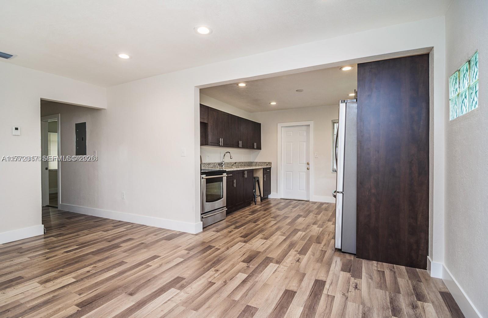 2542 Fillmore St, Hollywood FL 33020