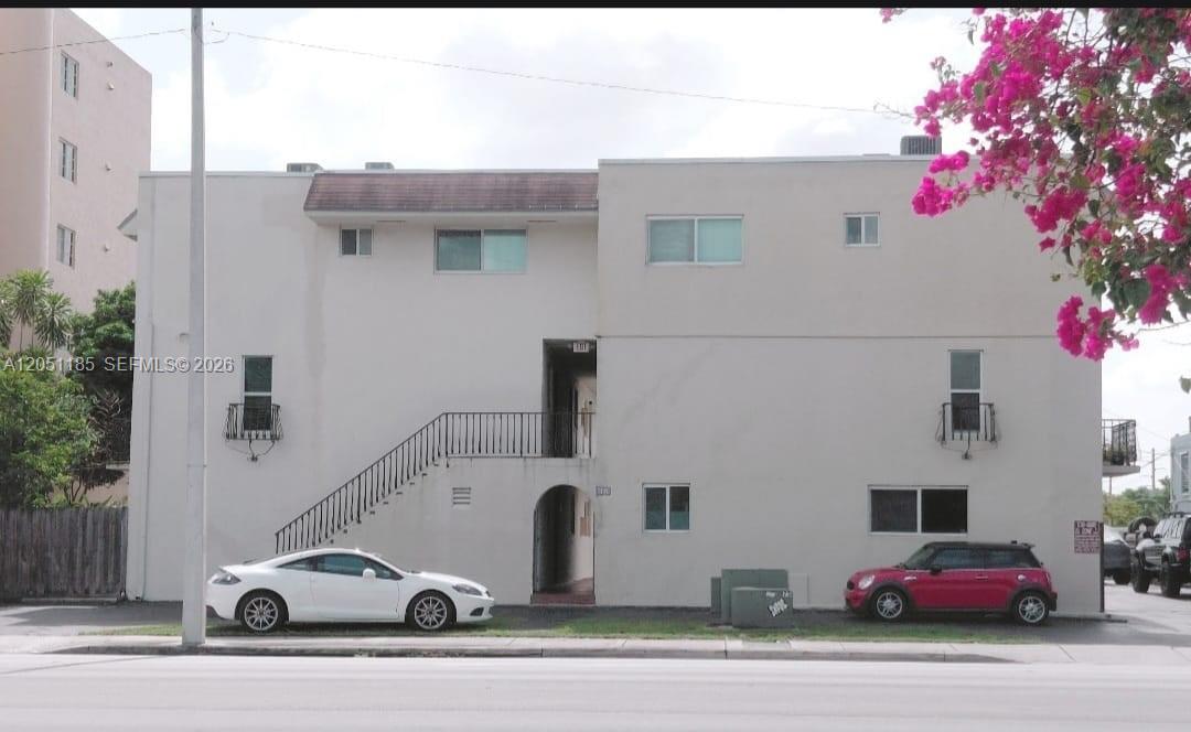 669 SW 37th Ave # 208, Miami FL 33135