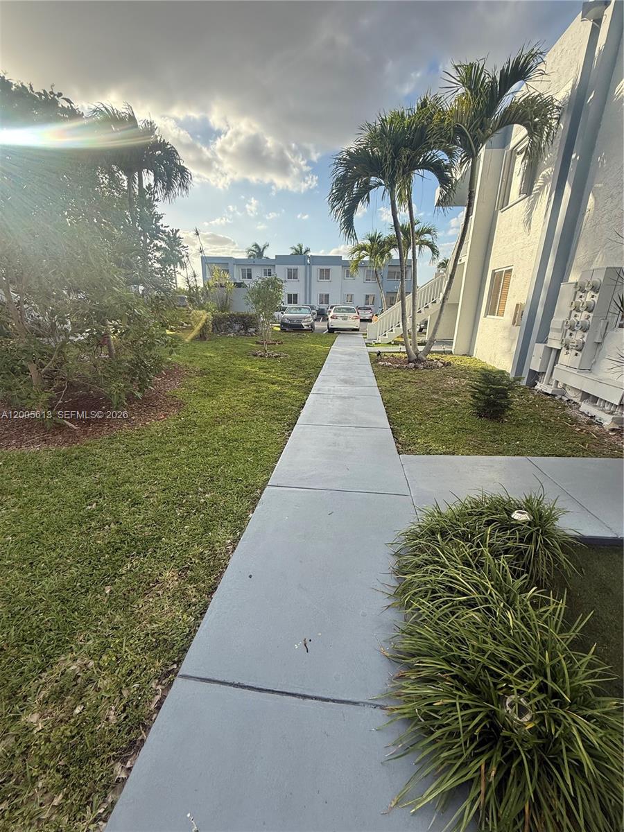 6219 SW 131st Pl # 204 — Photo 4
