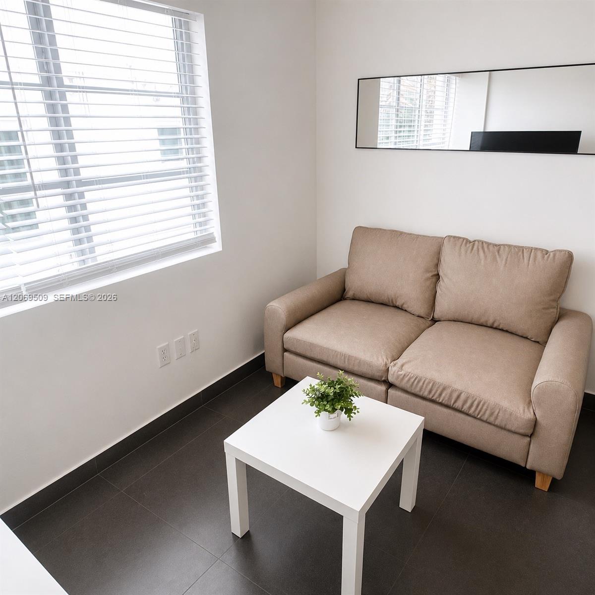 1600 Euclid Ave # 101 — Photo 4