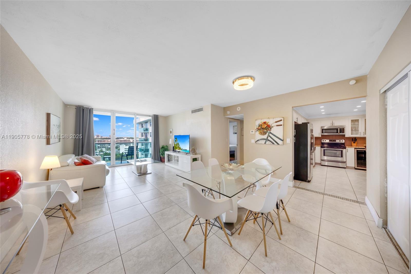 3801 S Ocean Dr # 15R, Hollywood FL 33019