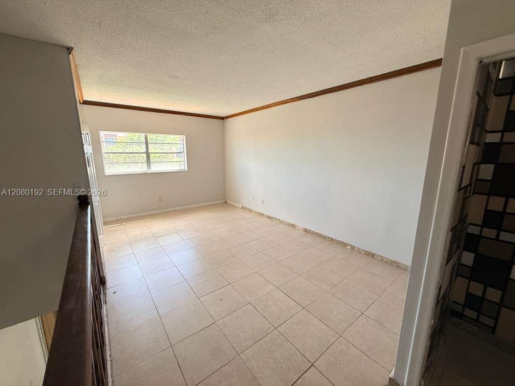 1300 W 53rd St # 32 — Photo 4
