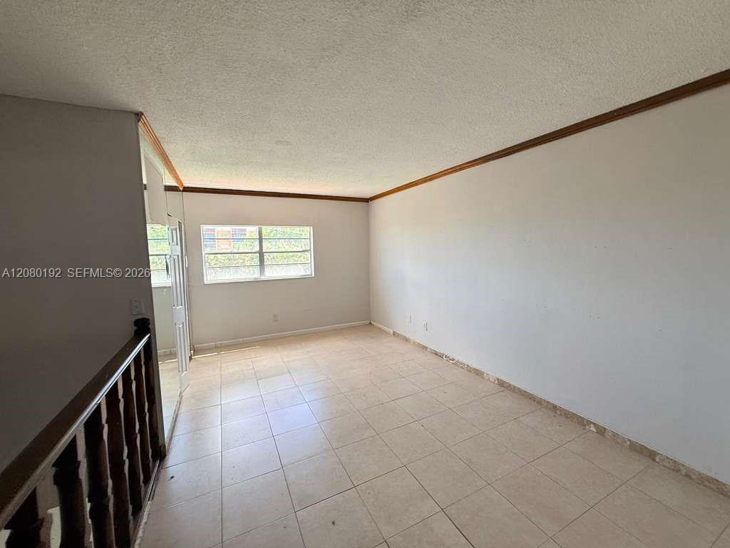 1300 W 53rd St # 32 — Photo 5