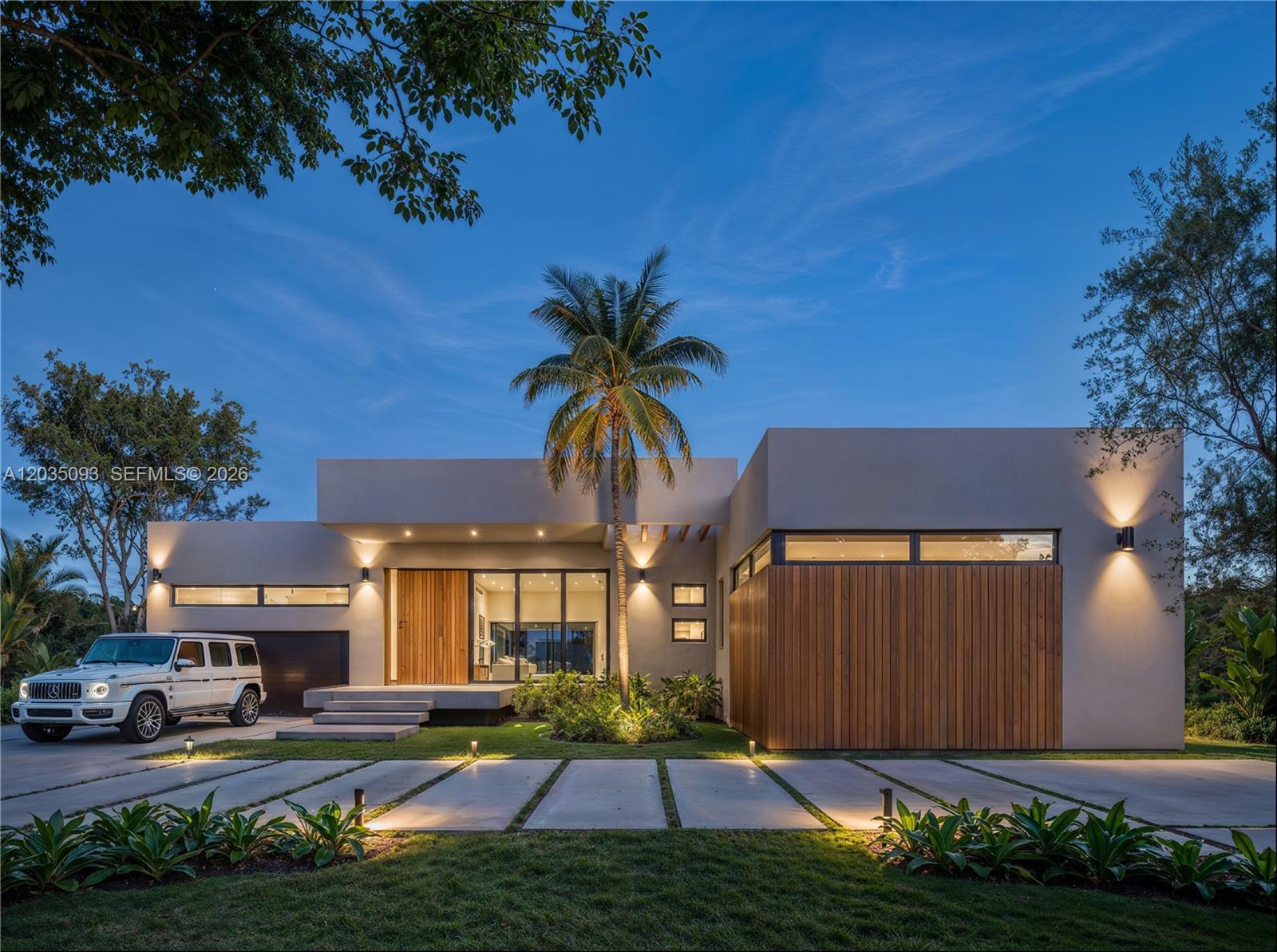 9445 SW 73rd Ave, Pinecrest FL 33156
