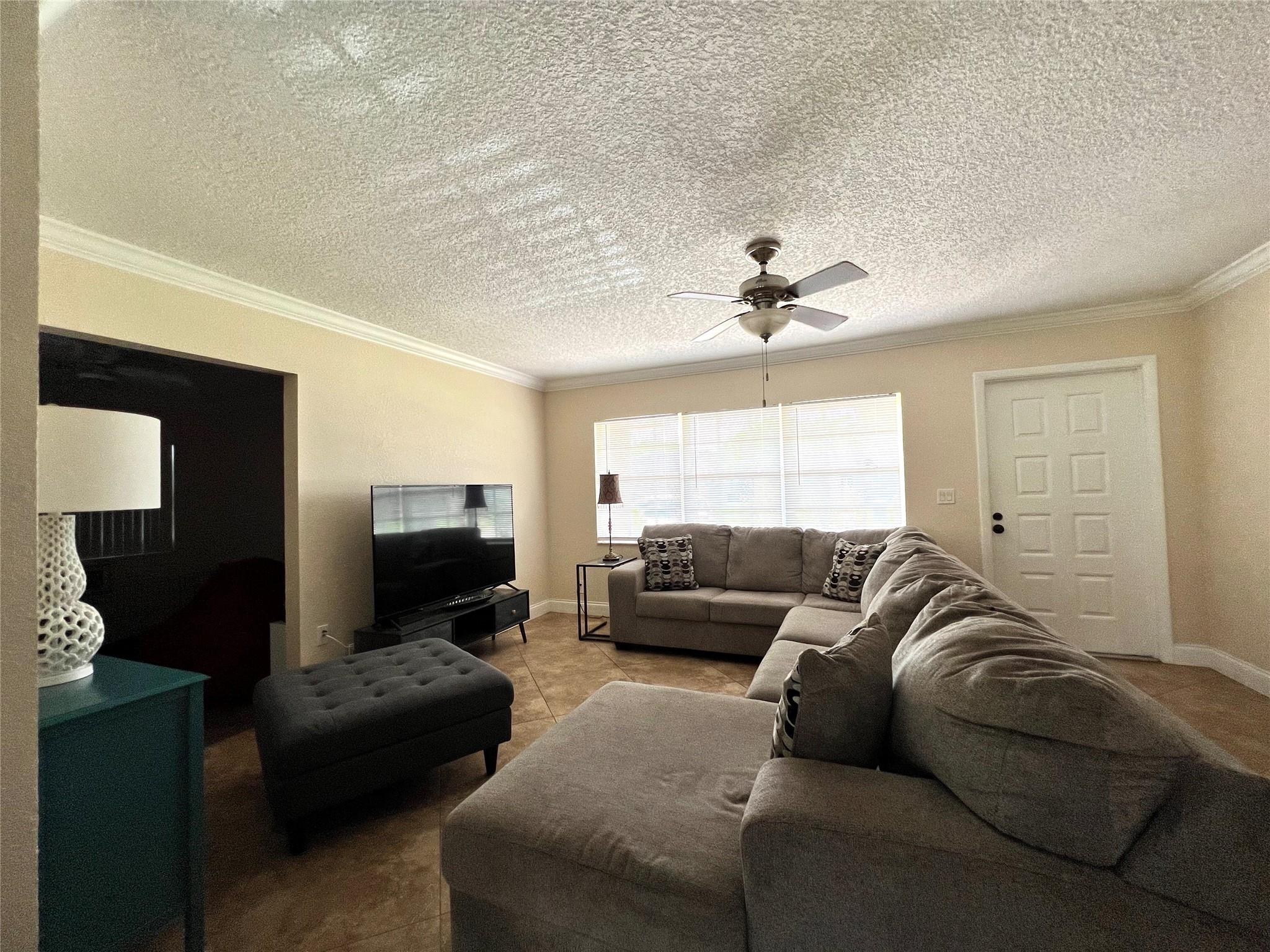 9135 SADDLECREEK Drive — Photo 5