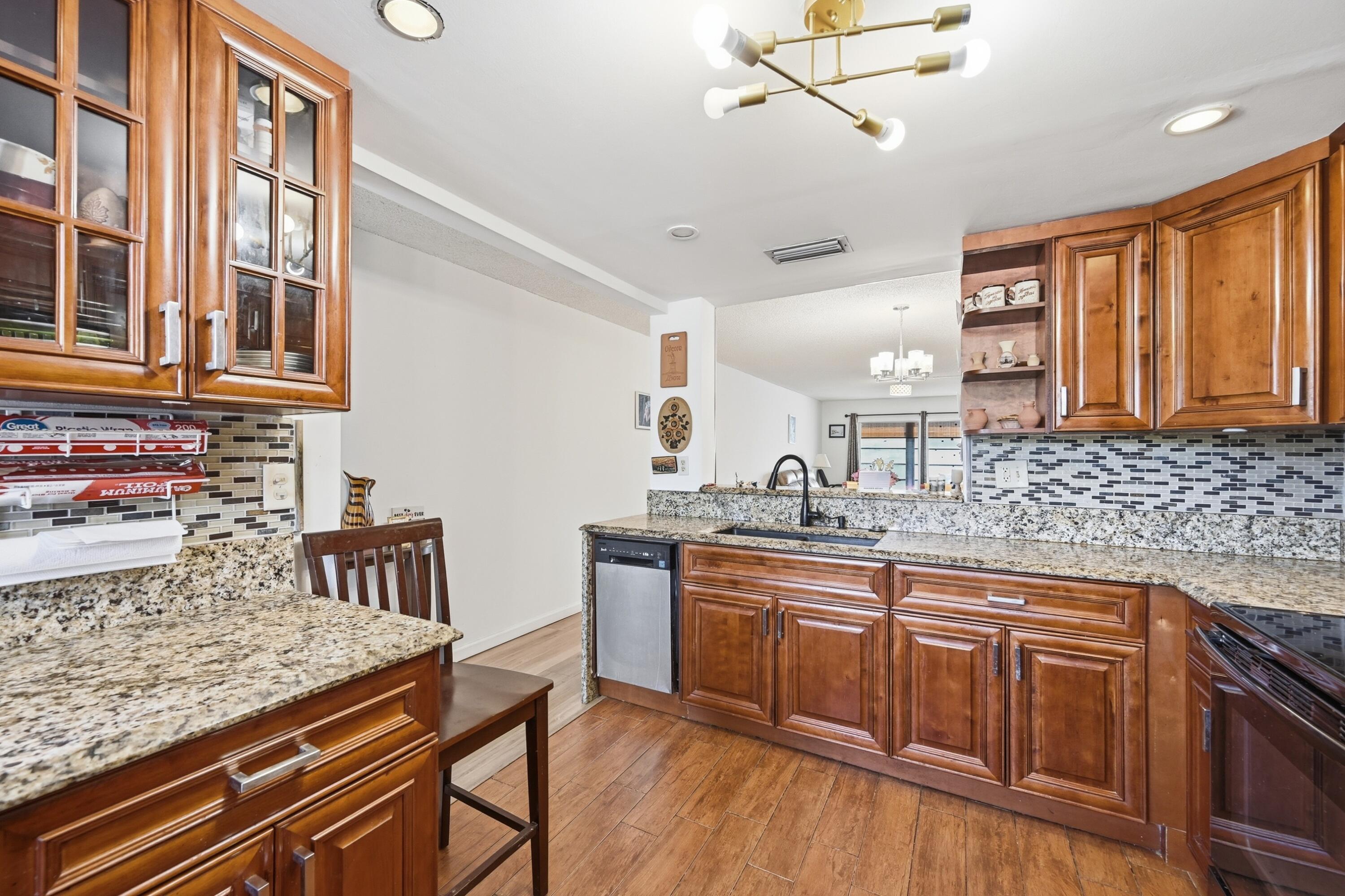 3005 Portofino Isle # M2 — Photo 3
