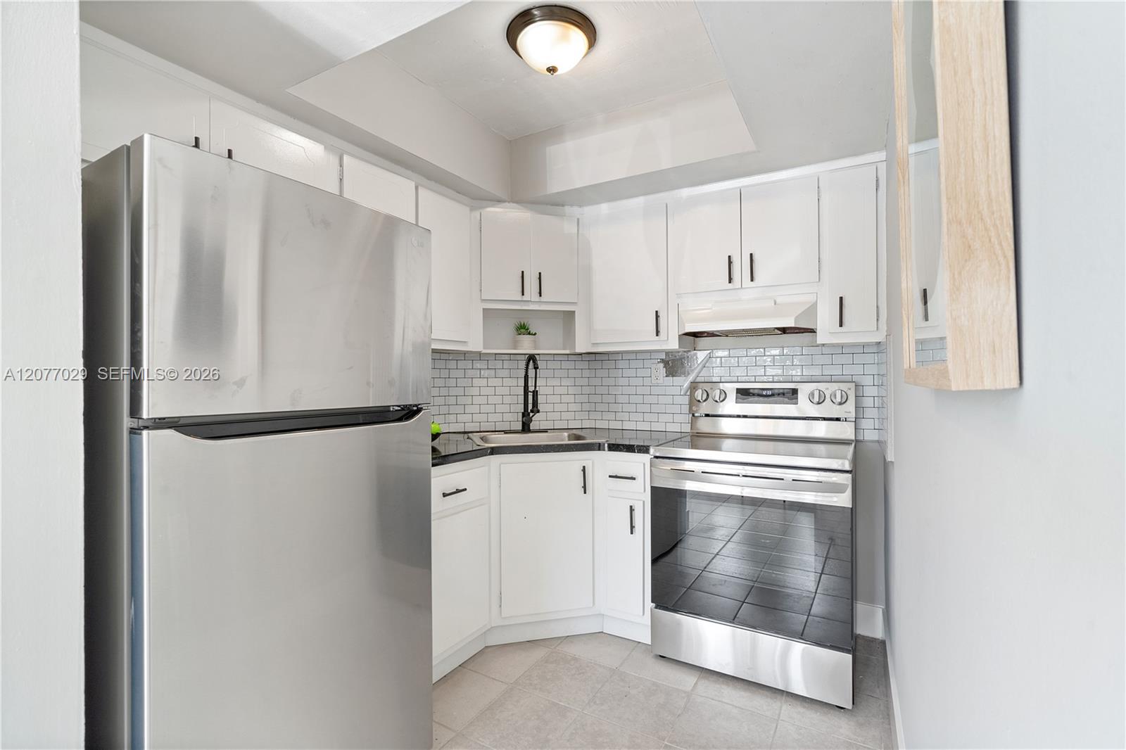 335 SW 20th St # 1 — Photo 5
