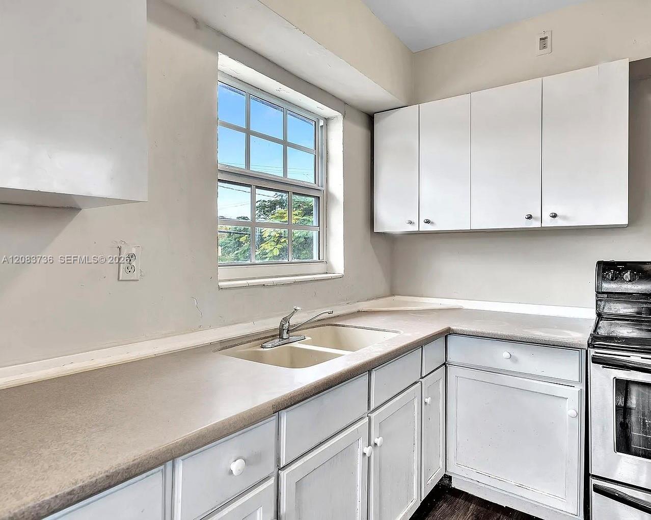 1451 NE 170th St # 201A — Photo 4