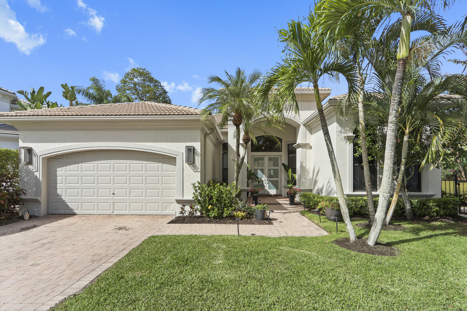 408 Vía Placita, Palm Beach Gardens FL 33418