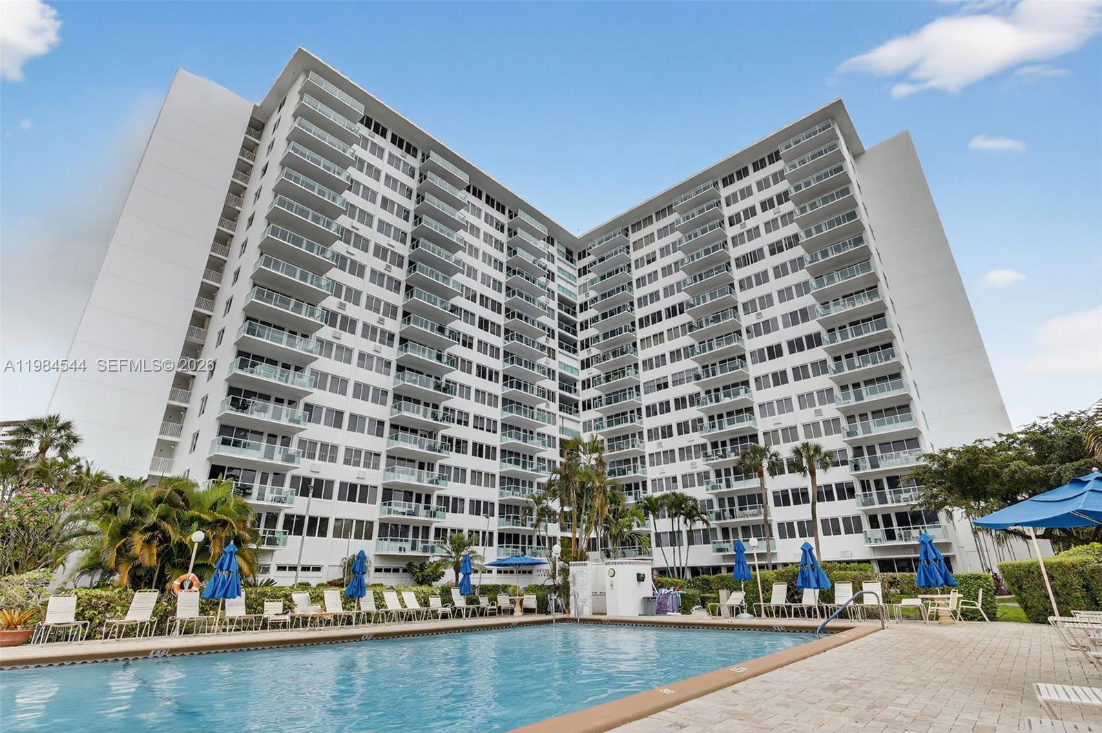 3233 NE 34th St # 1207, Fort Lauderdale FL 33308