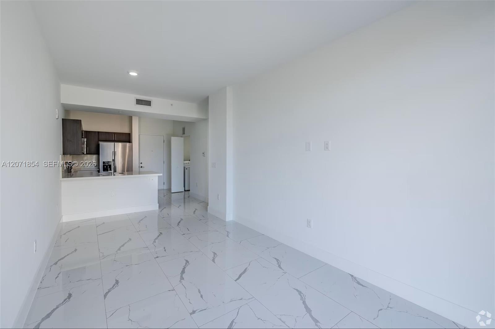 1 Curtiss Pkwy # 313 — Photo 4