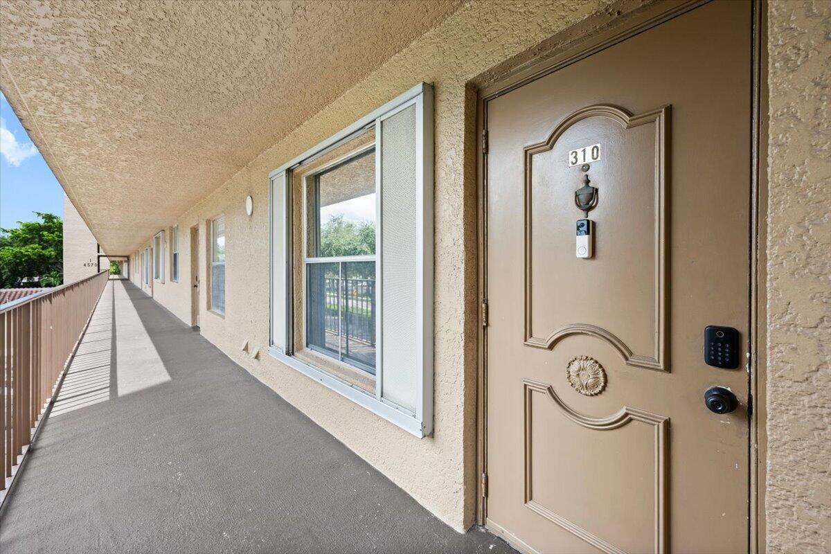 4570 NW 18TH Avenue # 310 — Photo 5