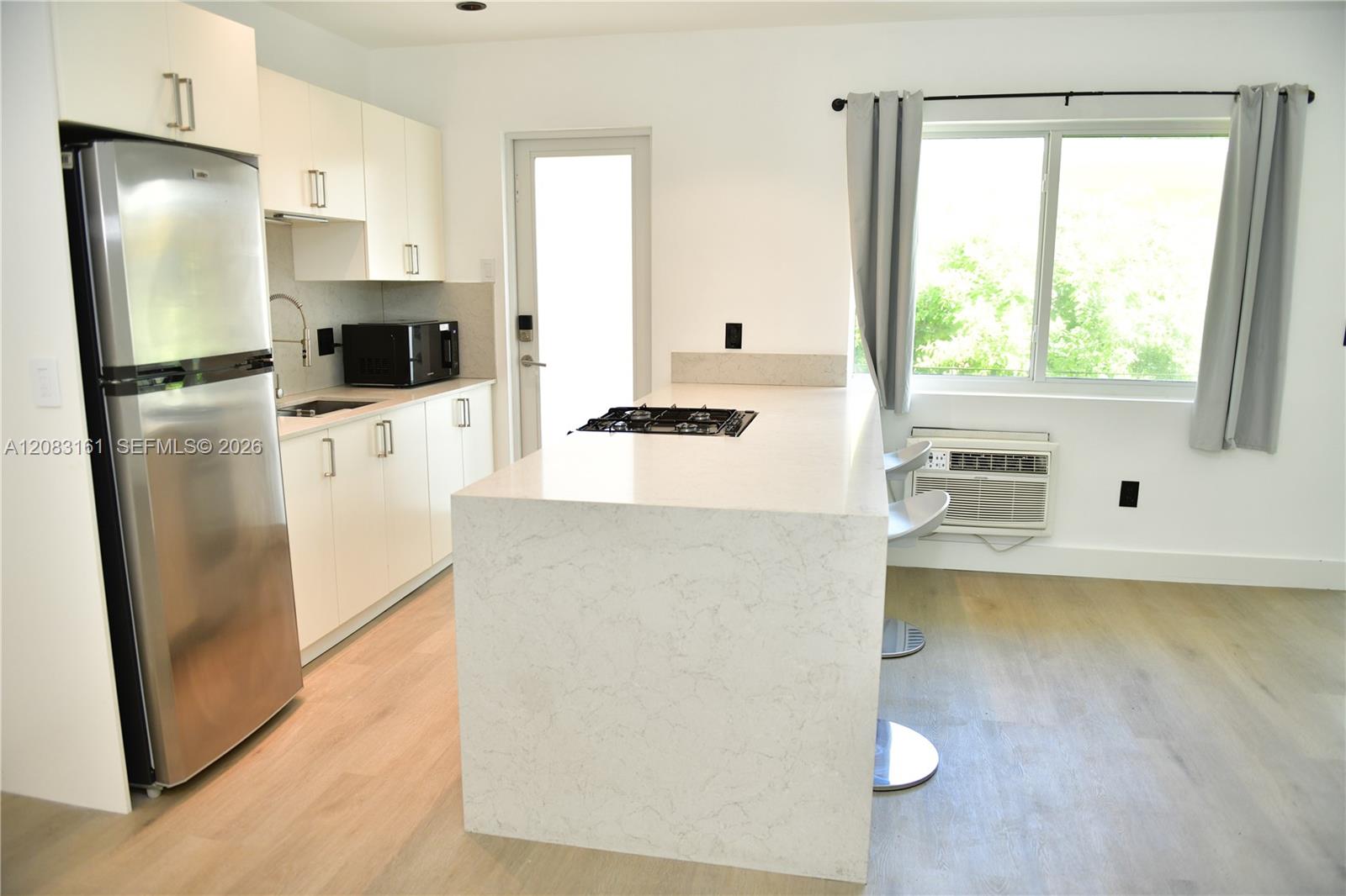 65 N Washington Ave # 25 — Photo 4