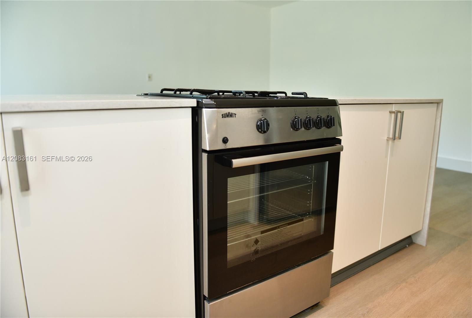 65 N Washington Ave # 25 — Photo 5