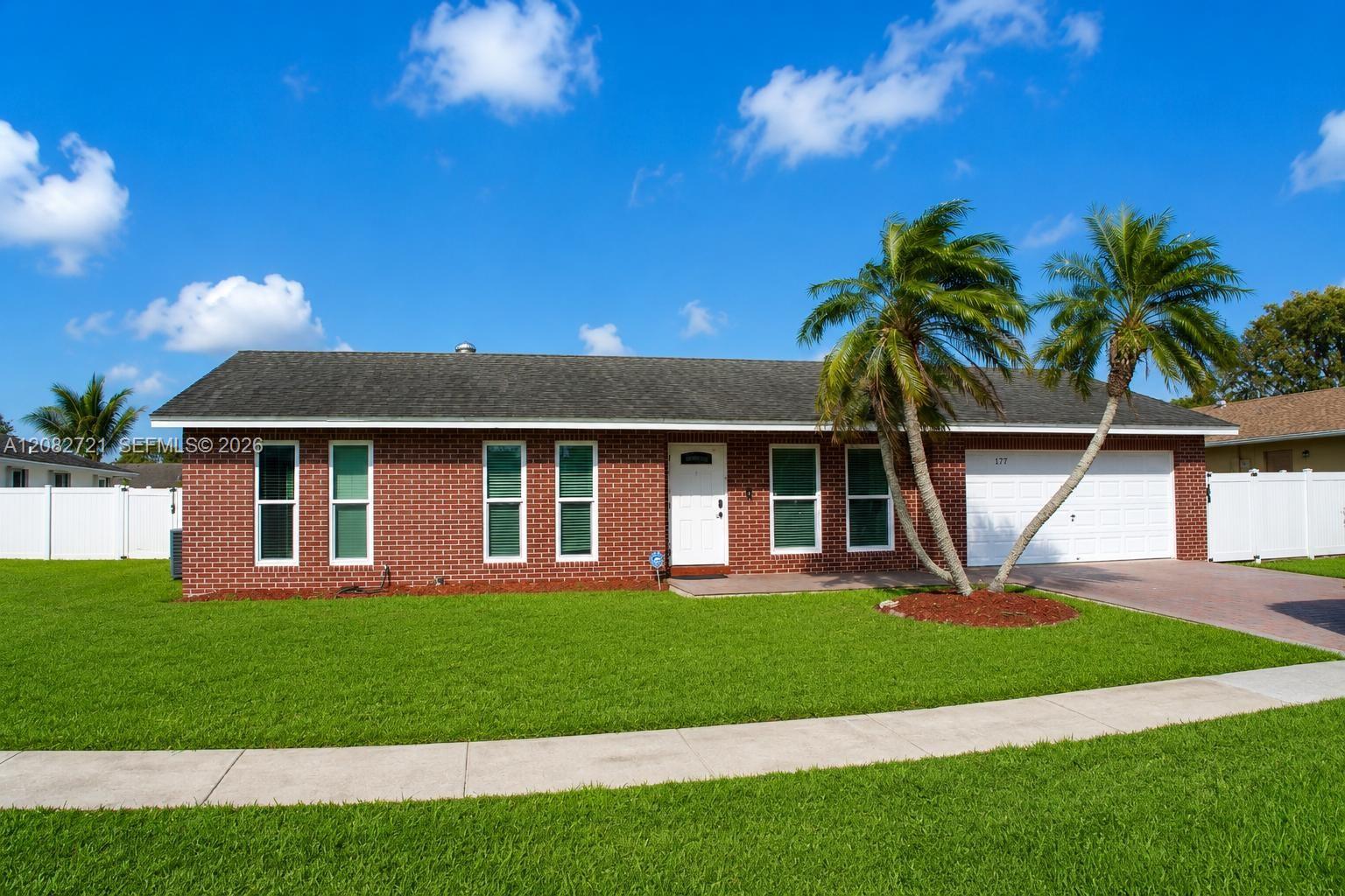 177 Dove Cir, Royal Palm Beach FL 33411