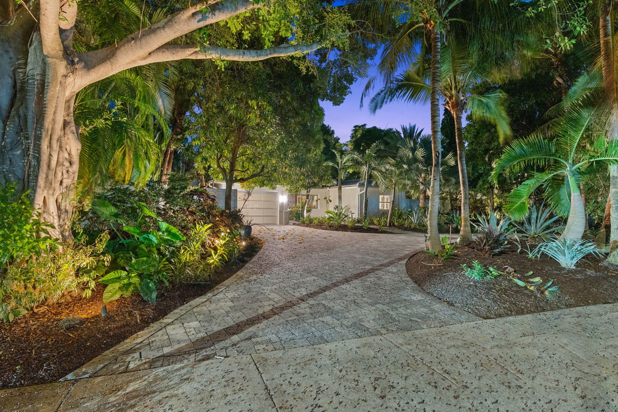 1500 MIDDLE RIVER Drive — Photo 4