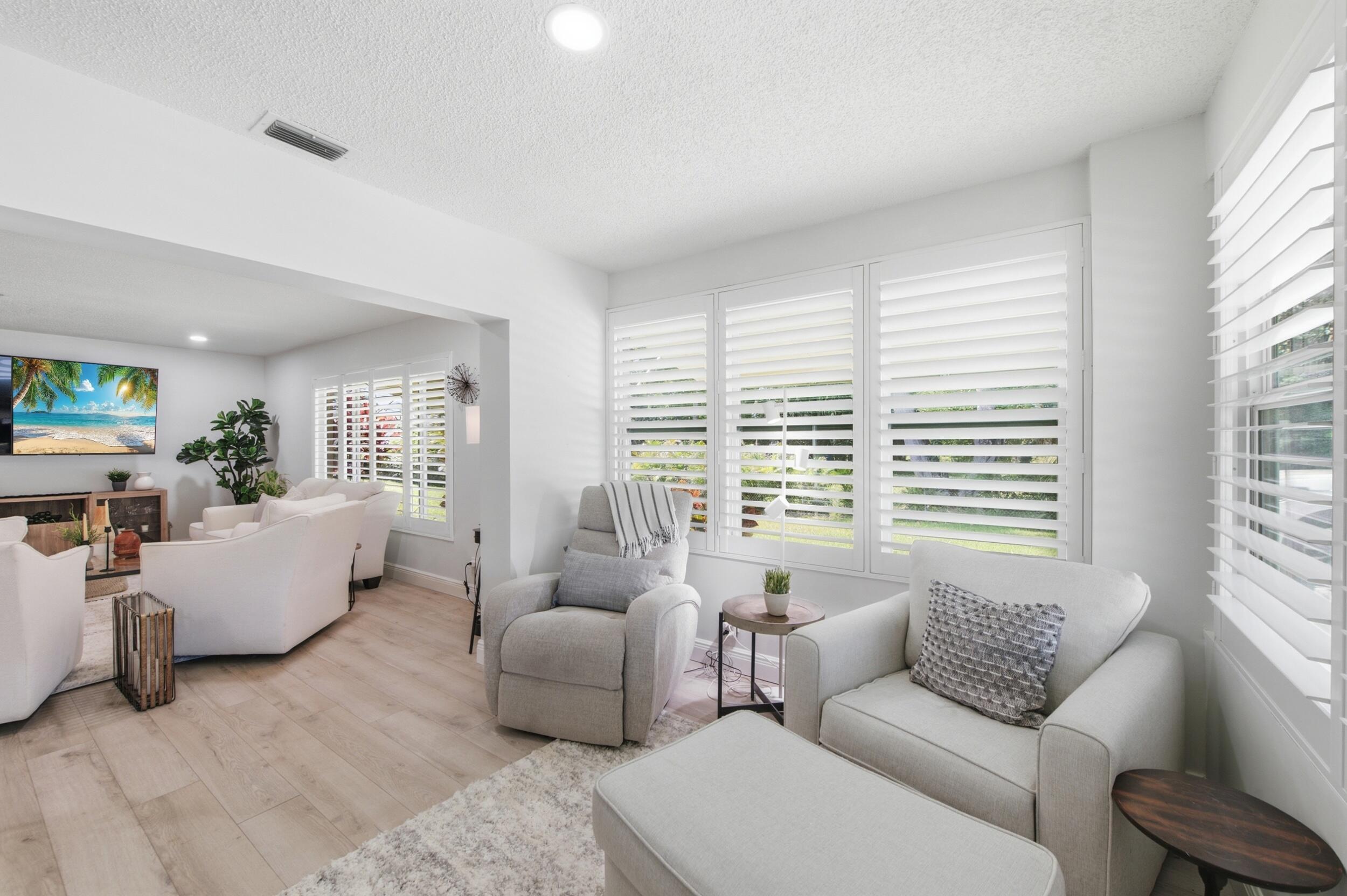 957 Circle Drive # D — Photo 3
