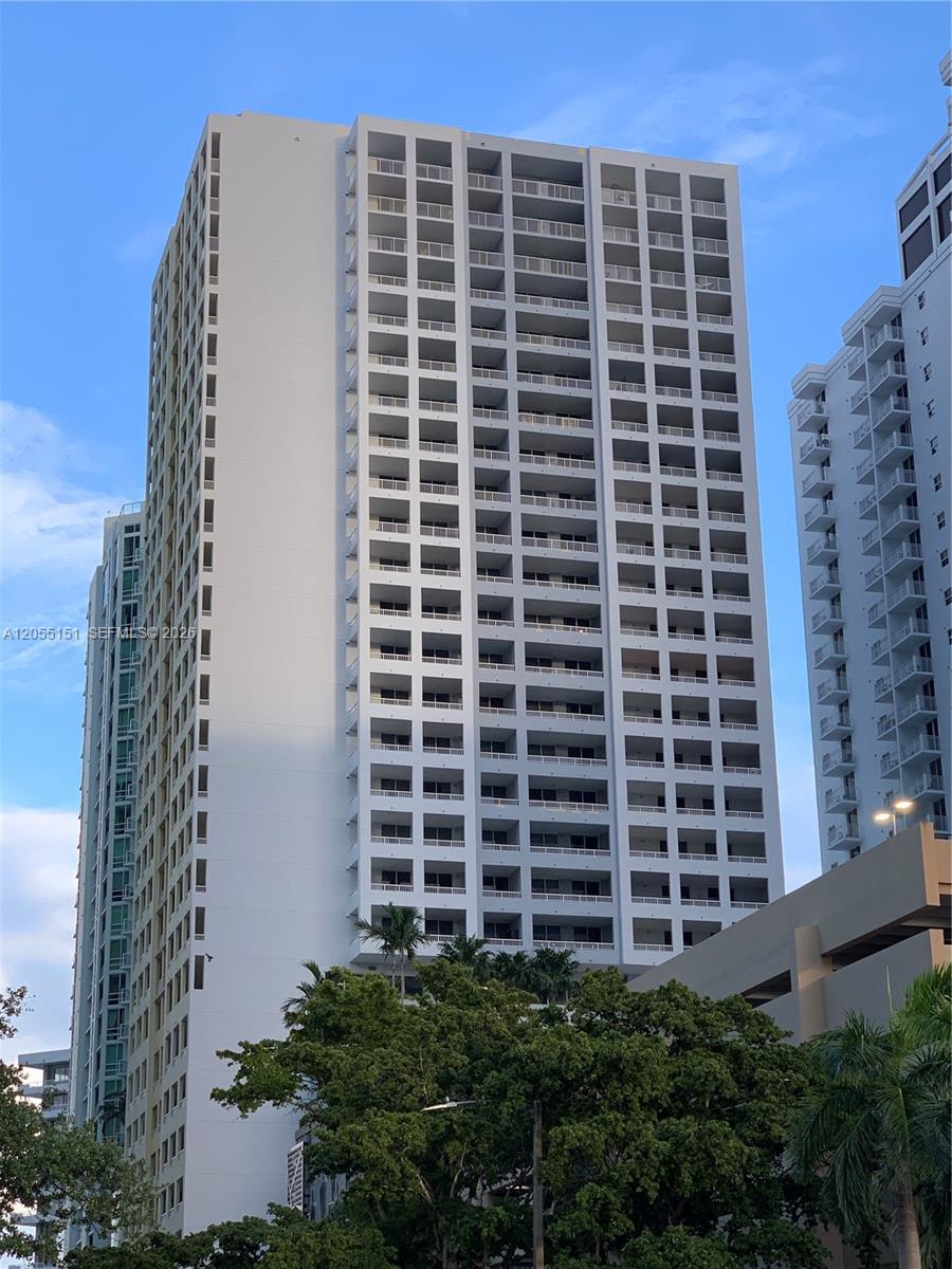 170 SE 14th St # 1402, Miami FL 33131