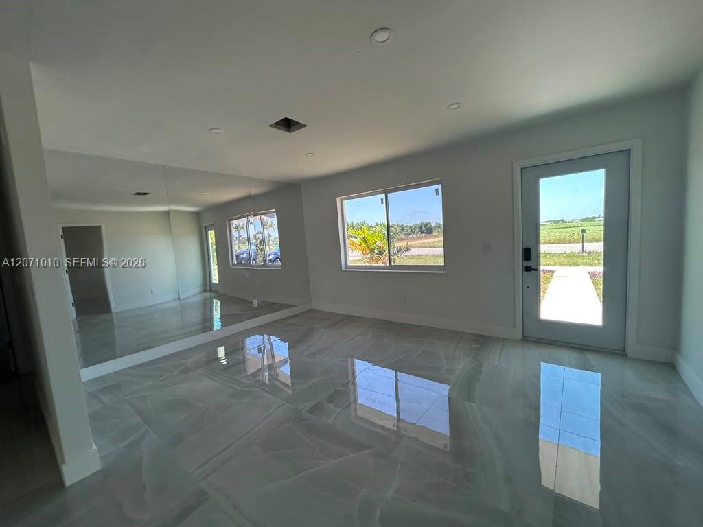 345 SW 18th Ave, Homestead FL 33030