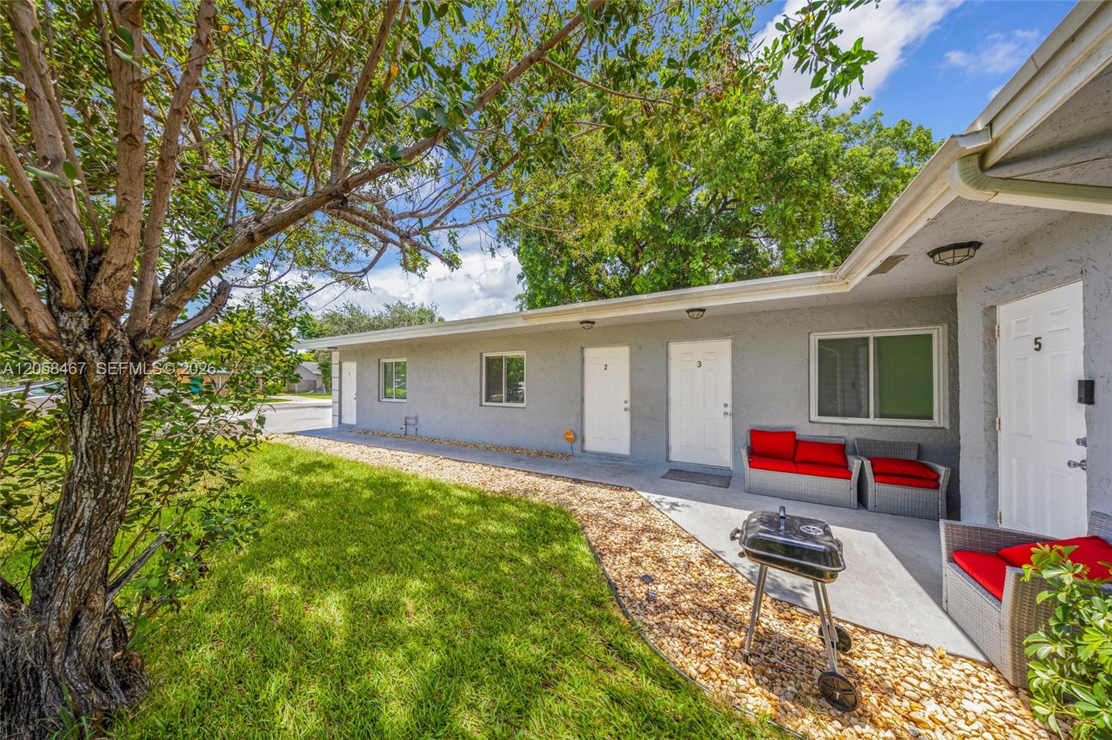 1109 NW 6th Ave — Photo 2