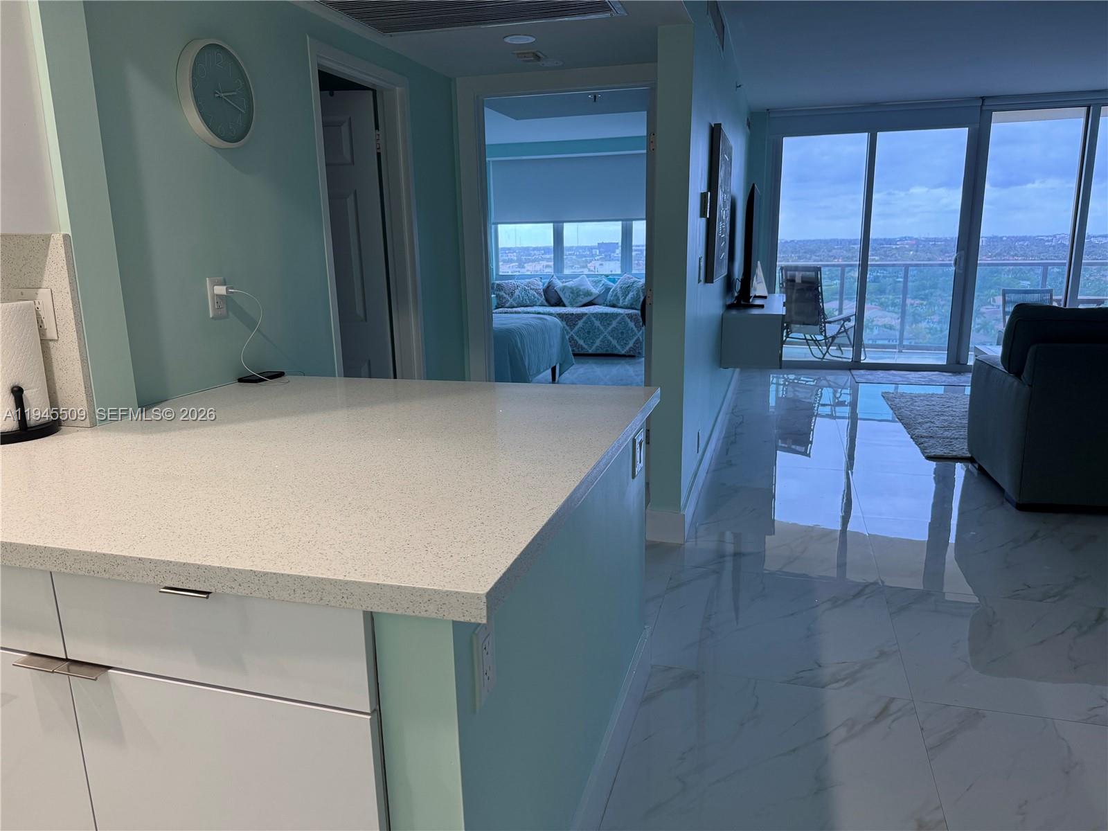 2501 S Ocean Dr # 1530 — Photo 3