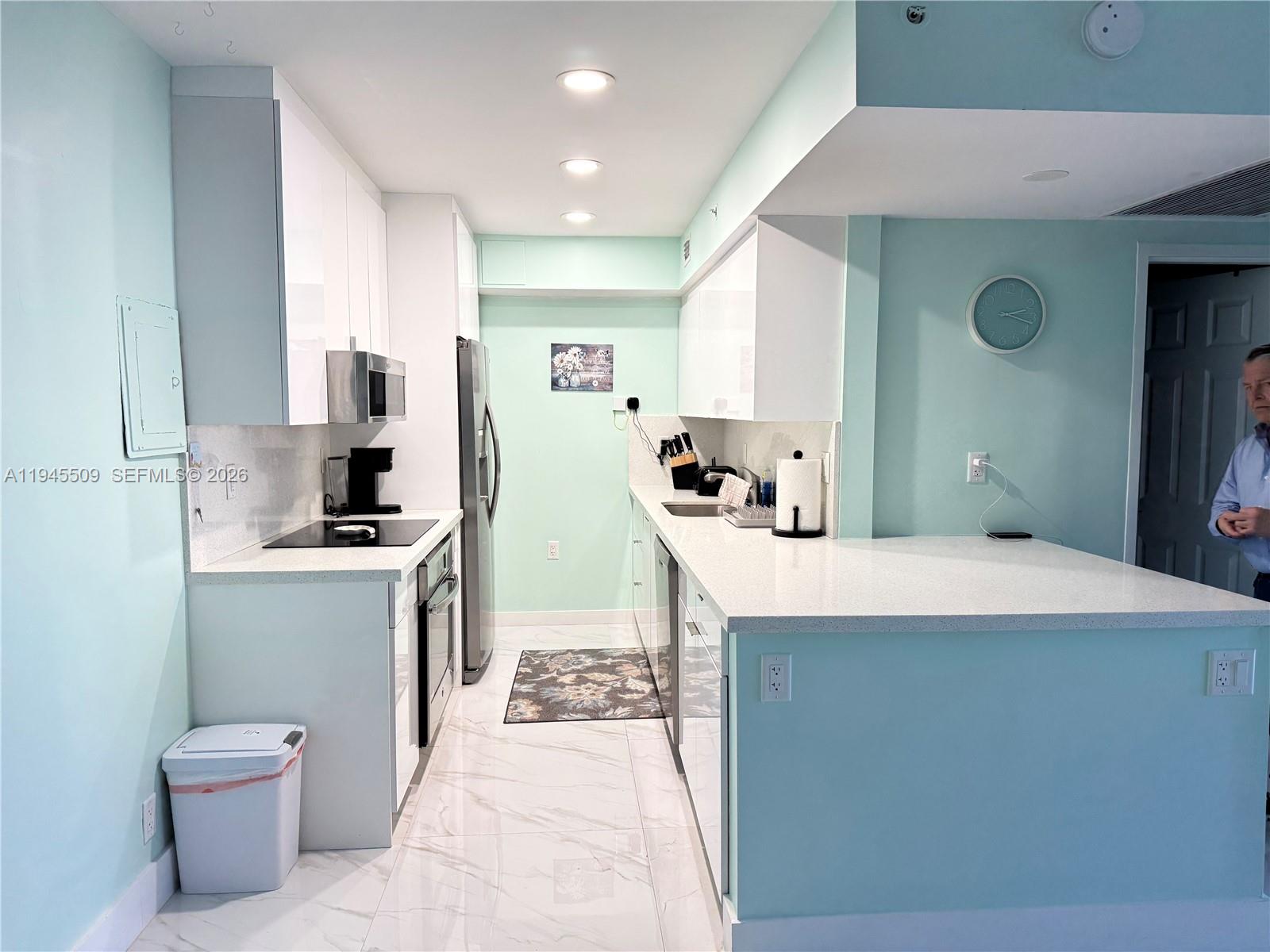 2501 S Ocean Dr # 1530 — Photo 5