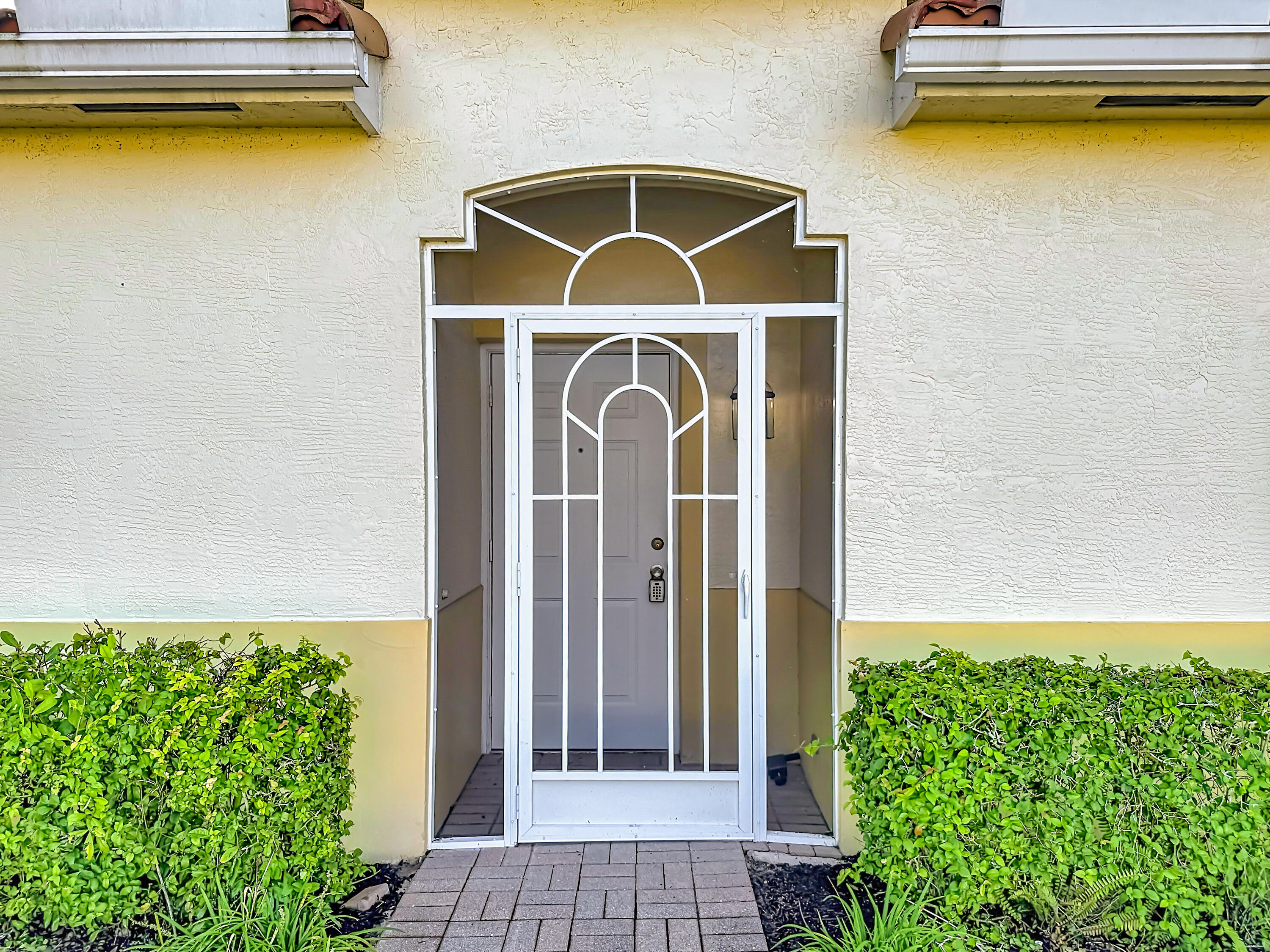 9967 GALLEON Drive — Photo 4