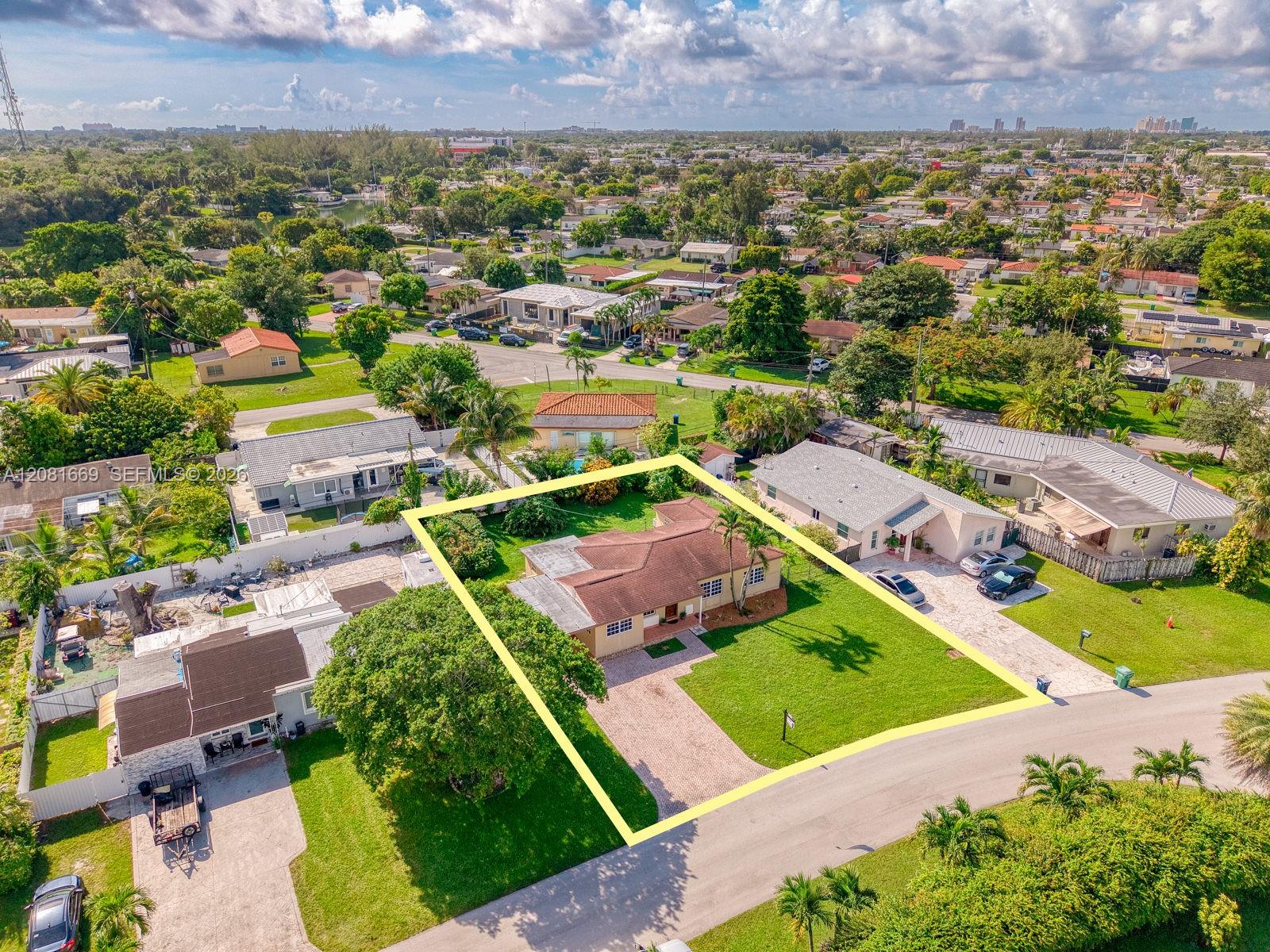 3435 SW 73rd Ave Rd, Miami FL 33155