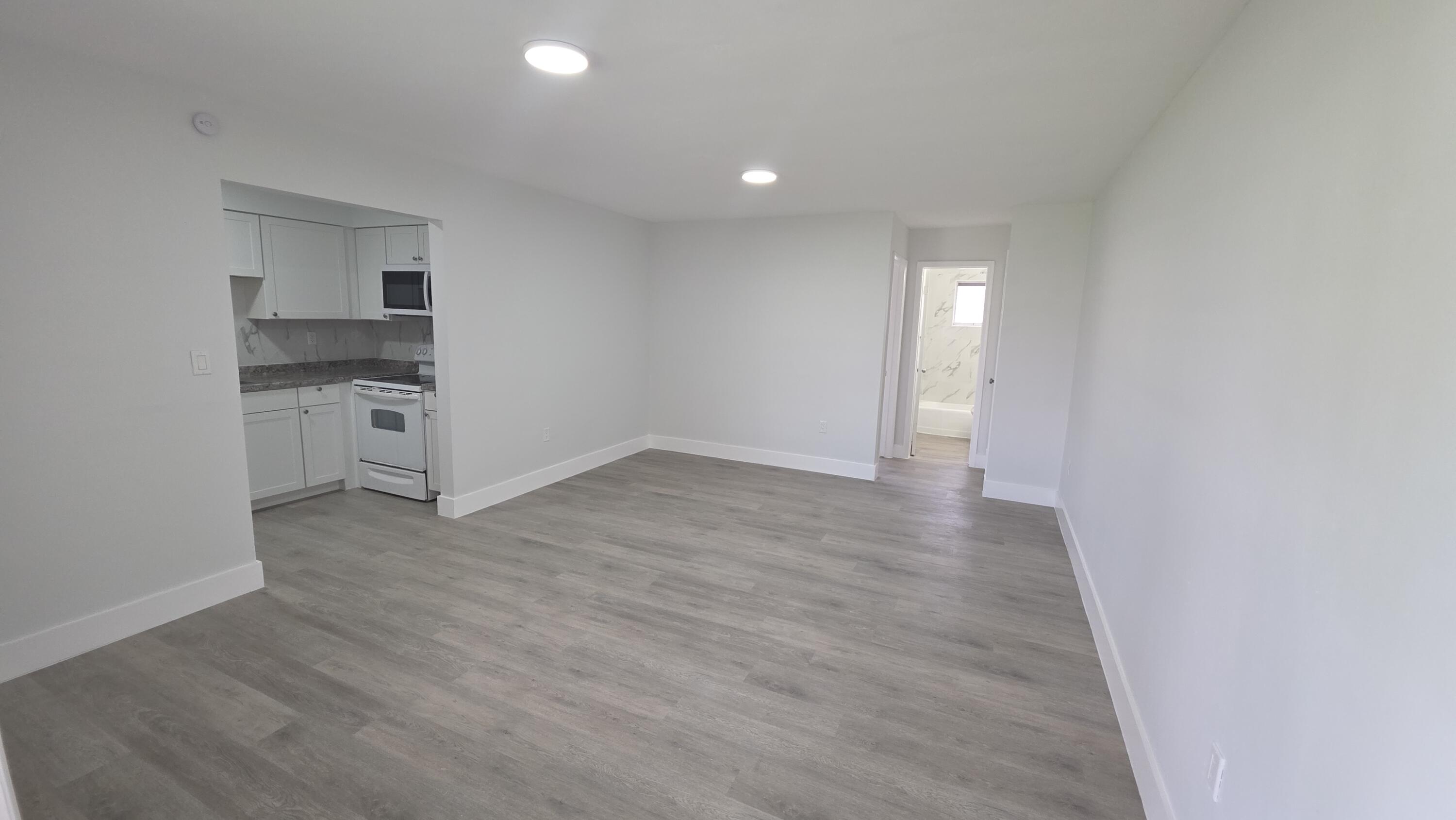 7612 PEMBROKE Road # C — Photo 2