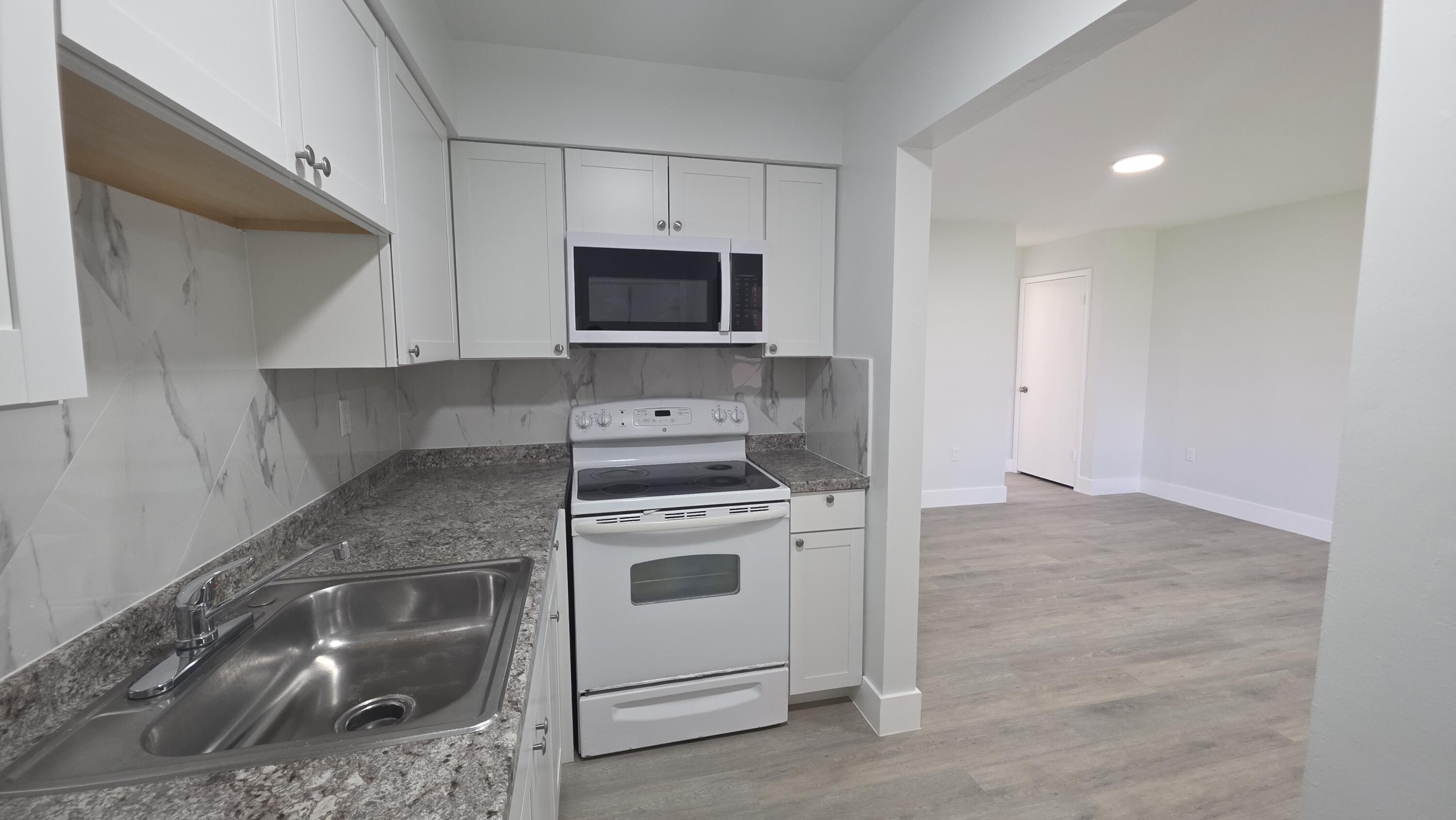 7612 PEMBROKE Road # C — Photo 3