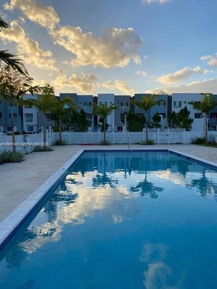 2505 NE 193rd St # 4211, Miami FL 33180