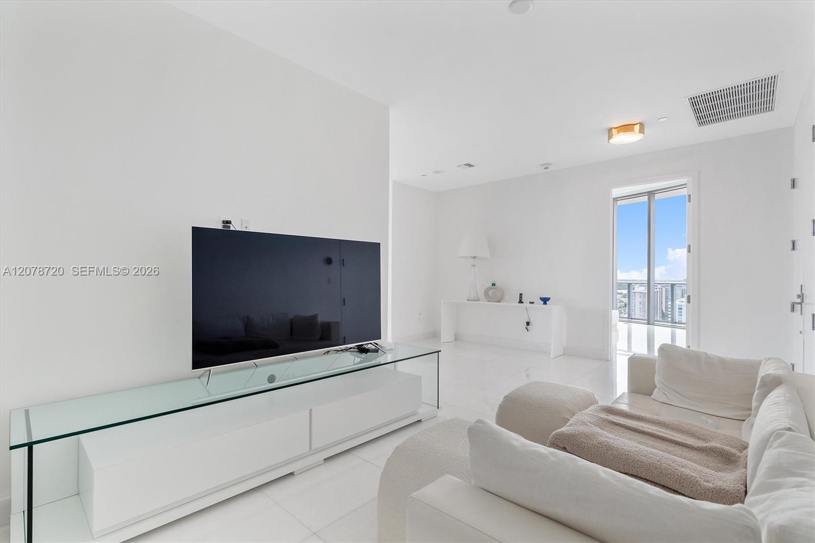 17475 Collins Ave # 2203 — Photo 3