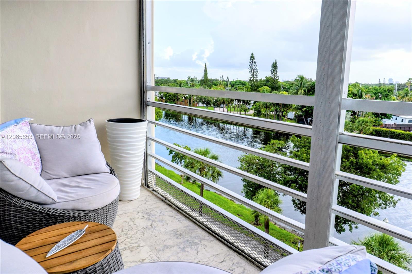 16850 S Glades Dr # 5C, North Miami Beach FL 33162