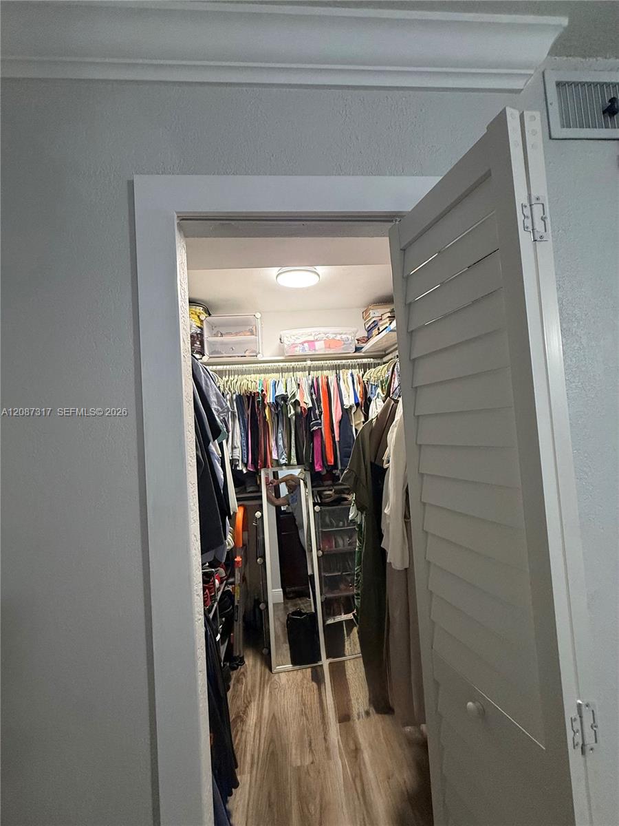 6821 W 2nd Ct — Photo 4