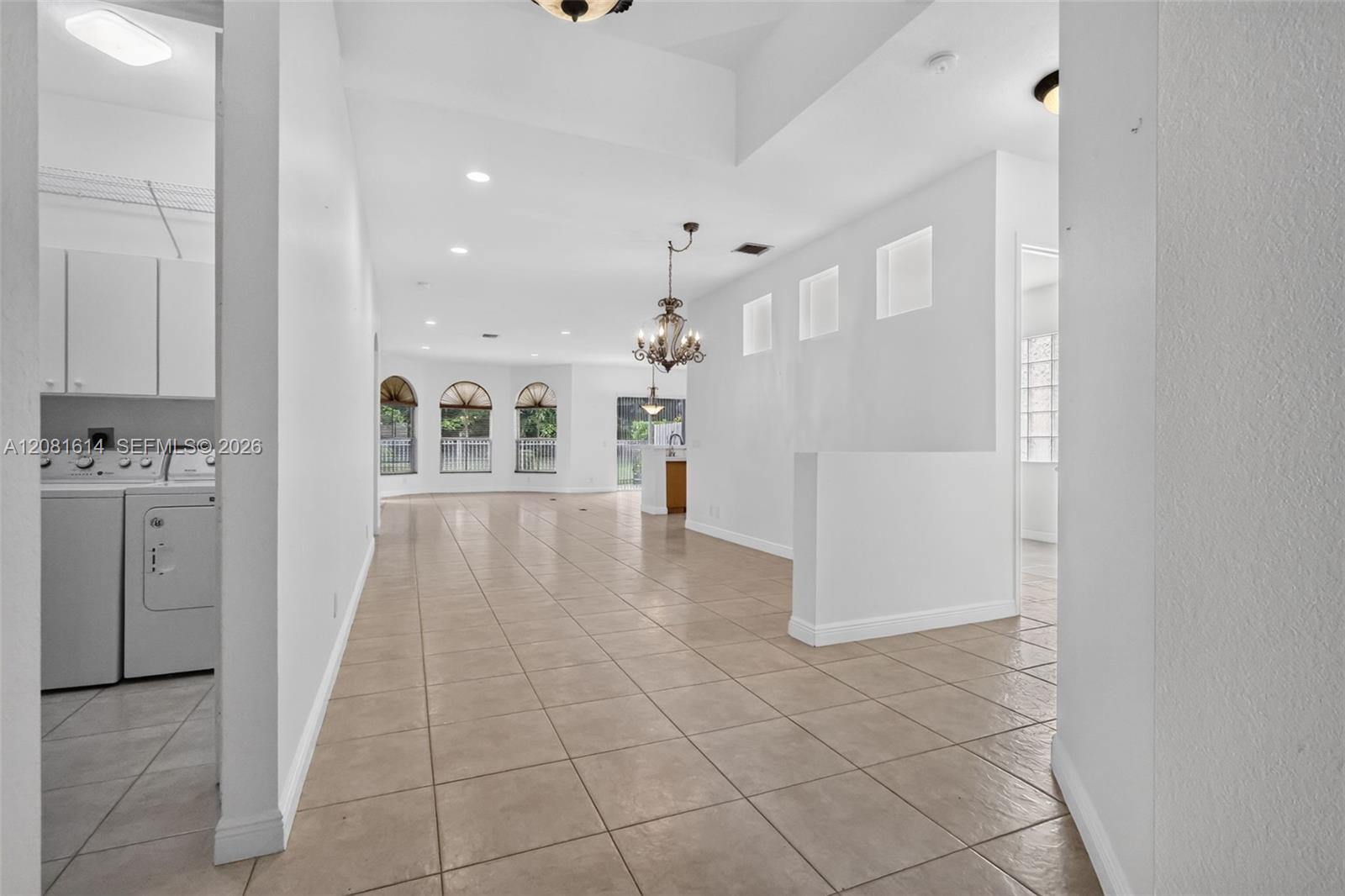 5659 Via De La Plata Cir — Photo 3