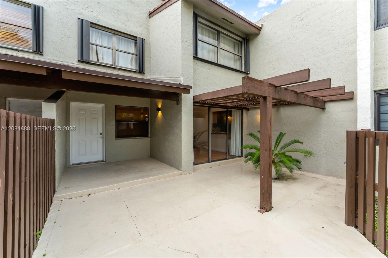 10020 NW 9th St Cir # 103 — Photo 3