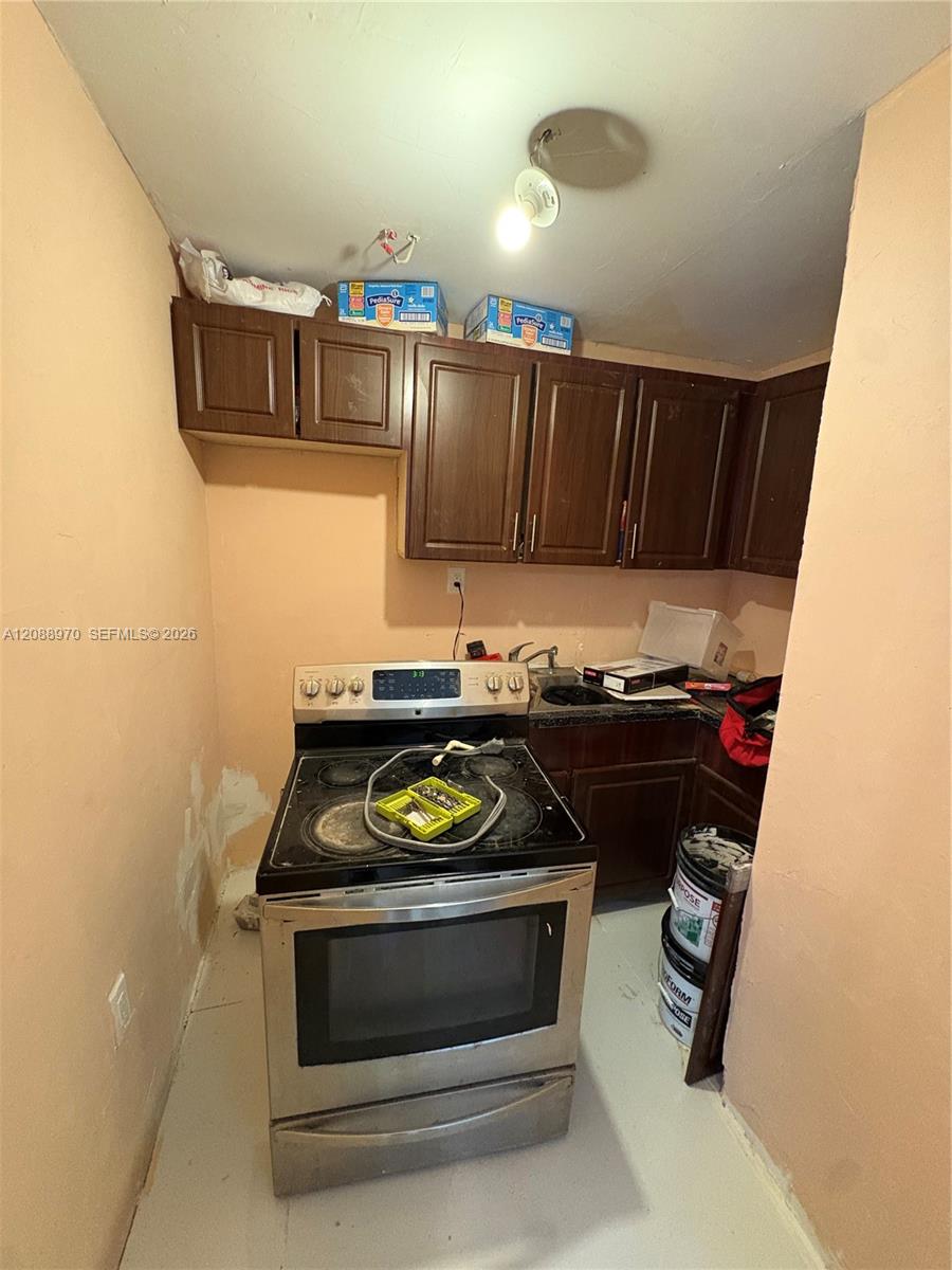 7812 NE Miami Ct — Photo 4