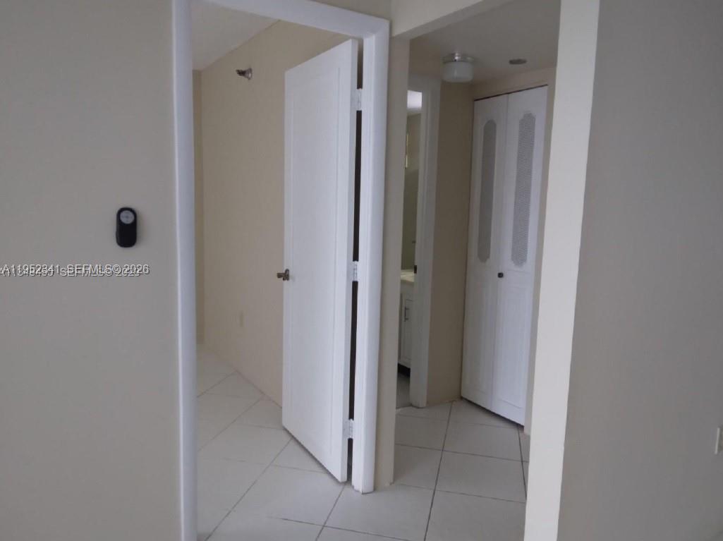 ENTRANCE TO GUEST BBEDROOM & BATH